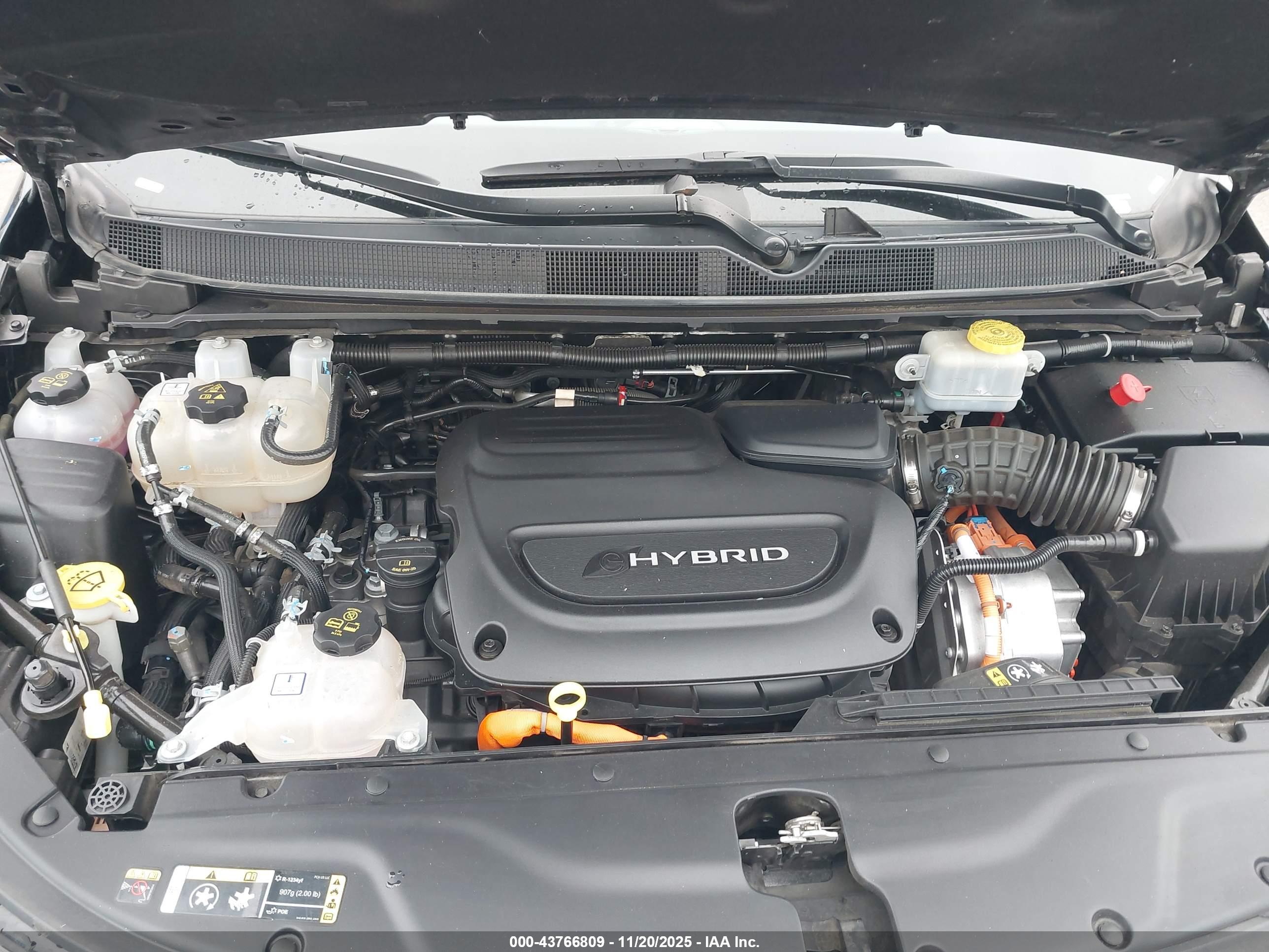 CHRYSLER PACIFICA image 10