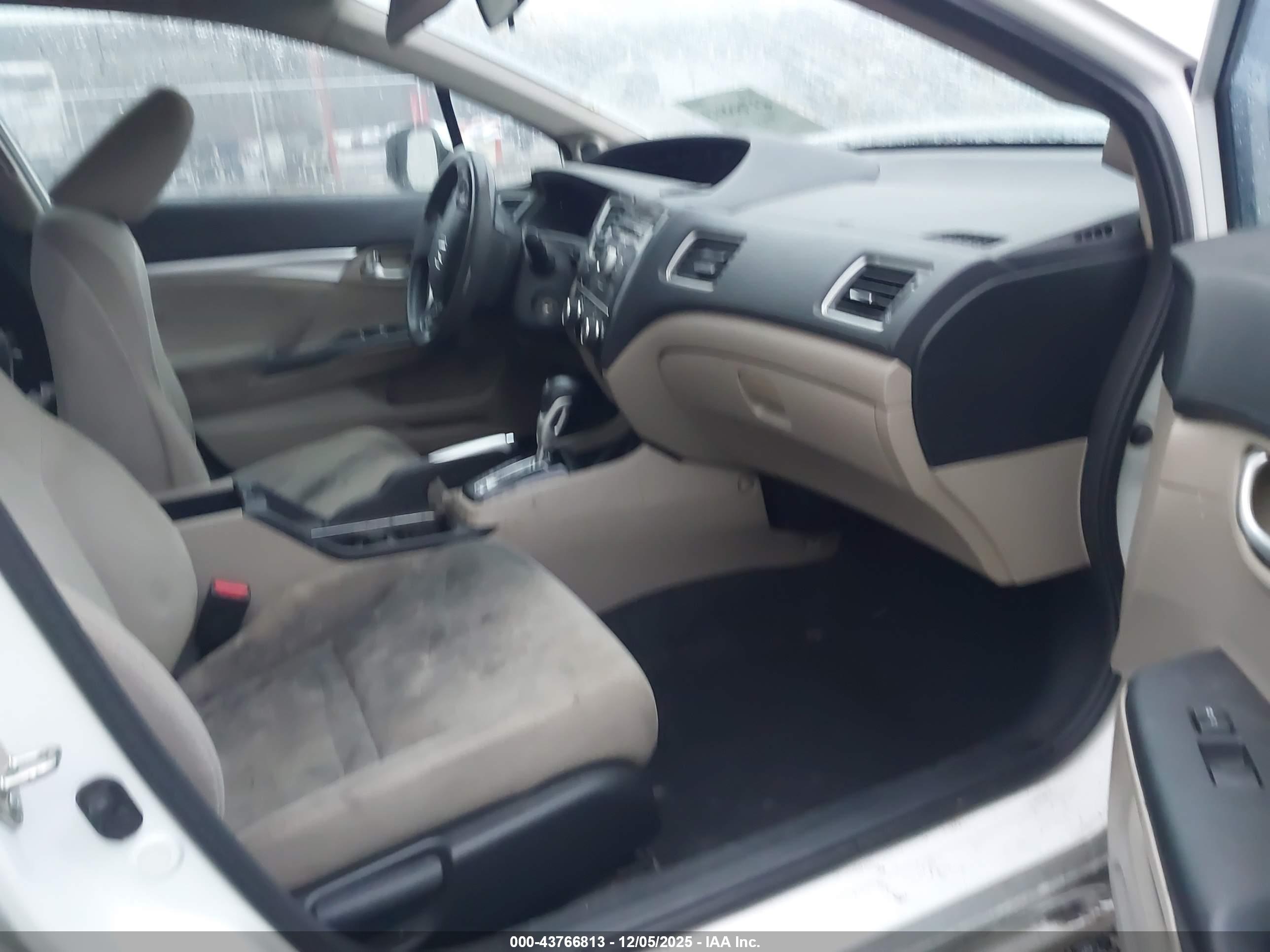 HONDA CIVIC image 5