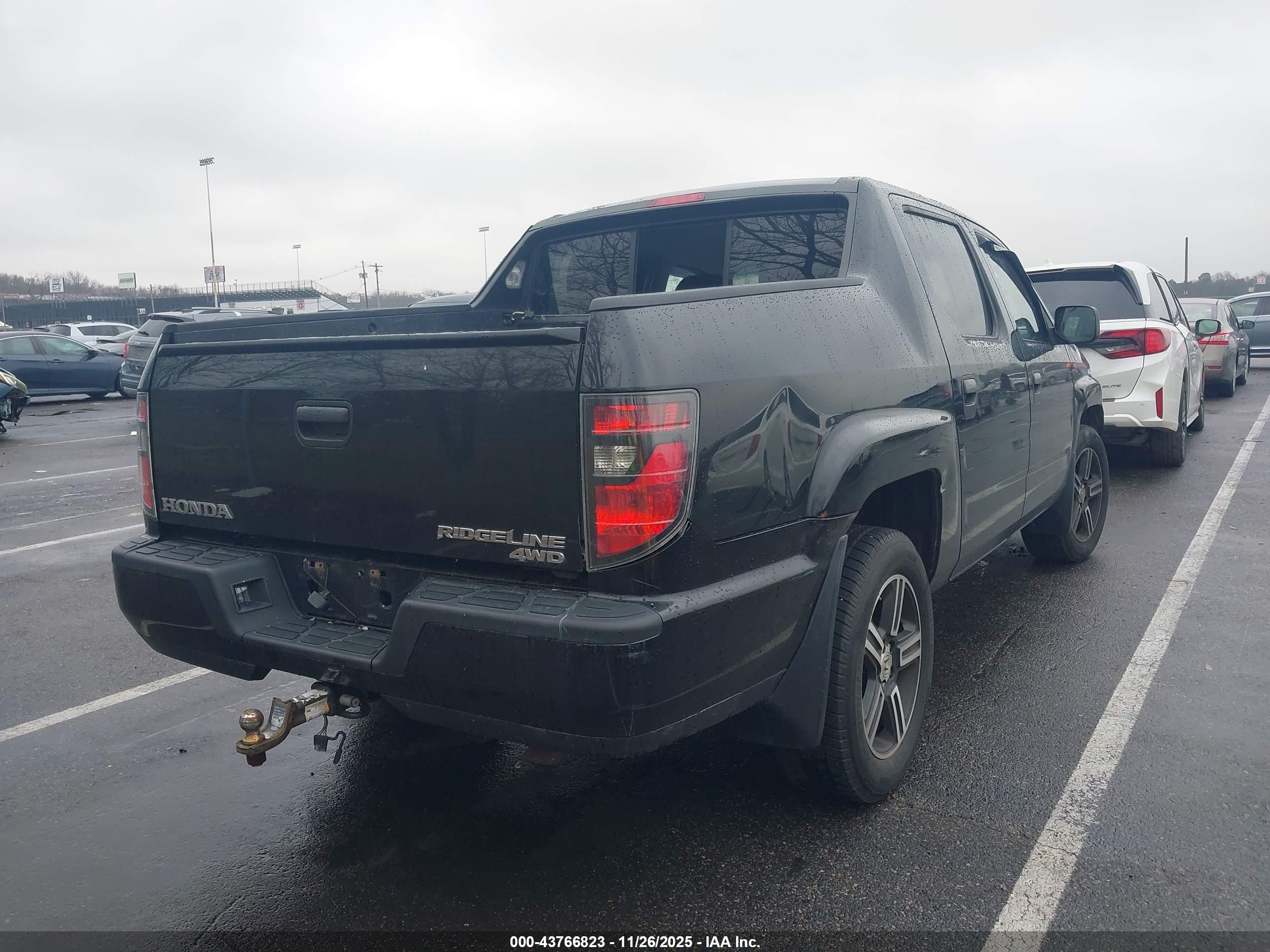 HONDA RIDGELINE image 4