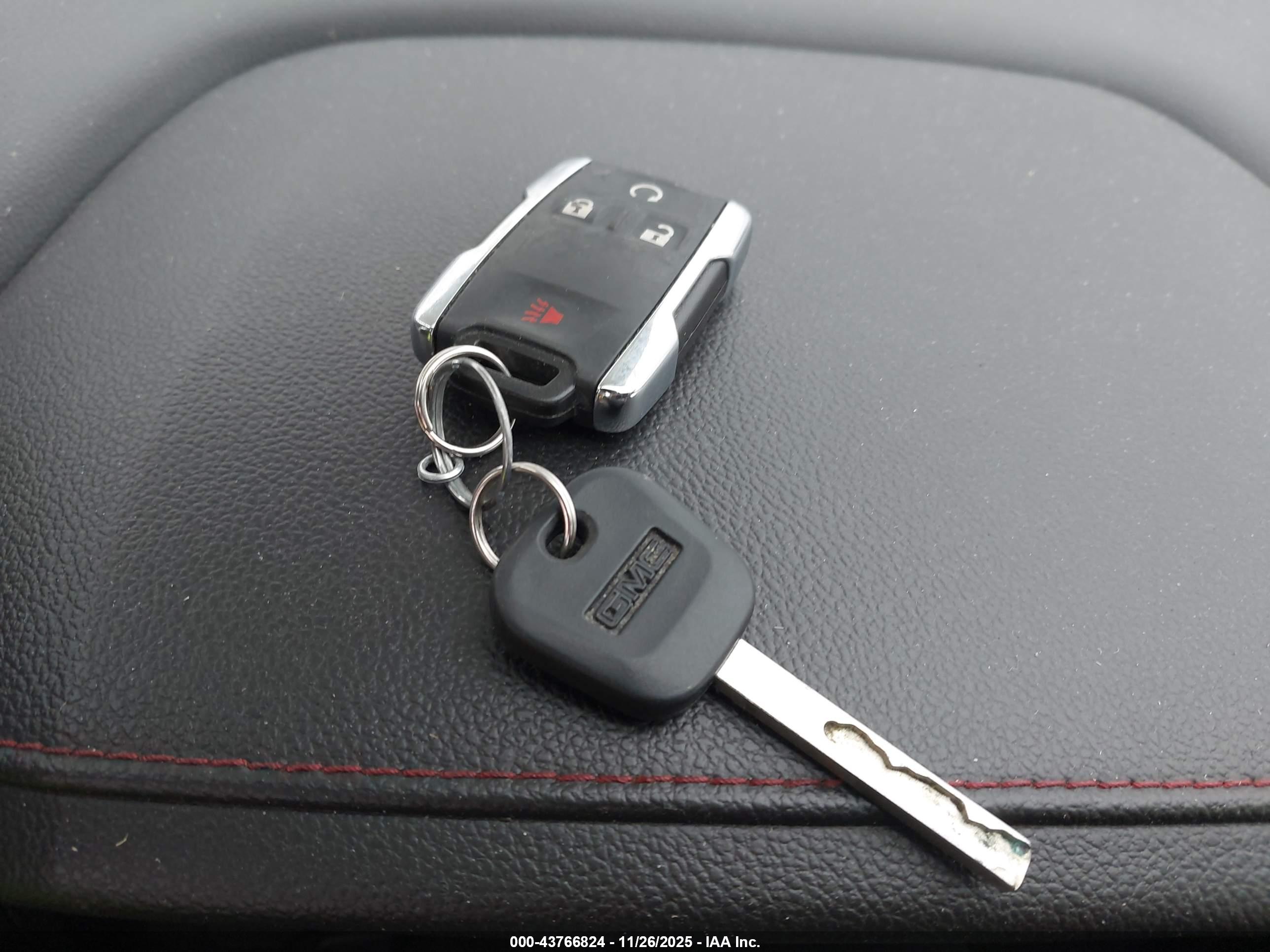 GMC SIERRA image 11
