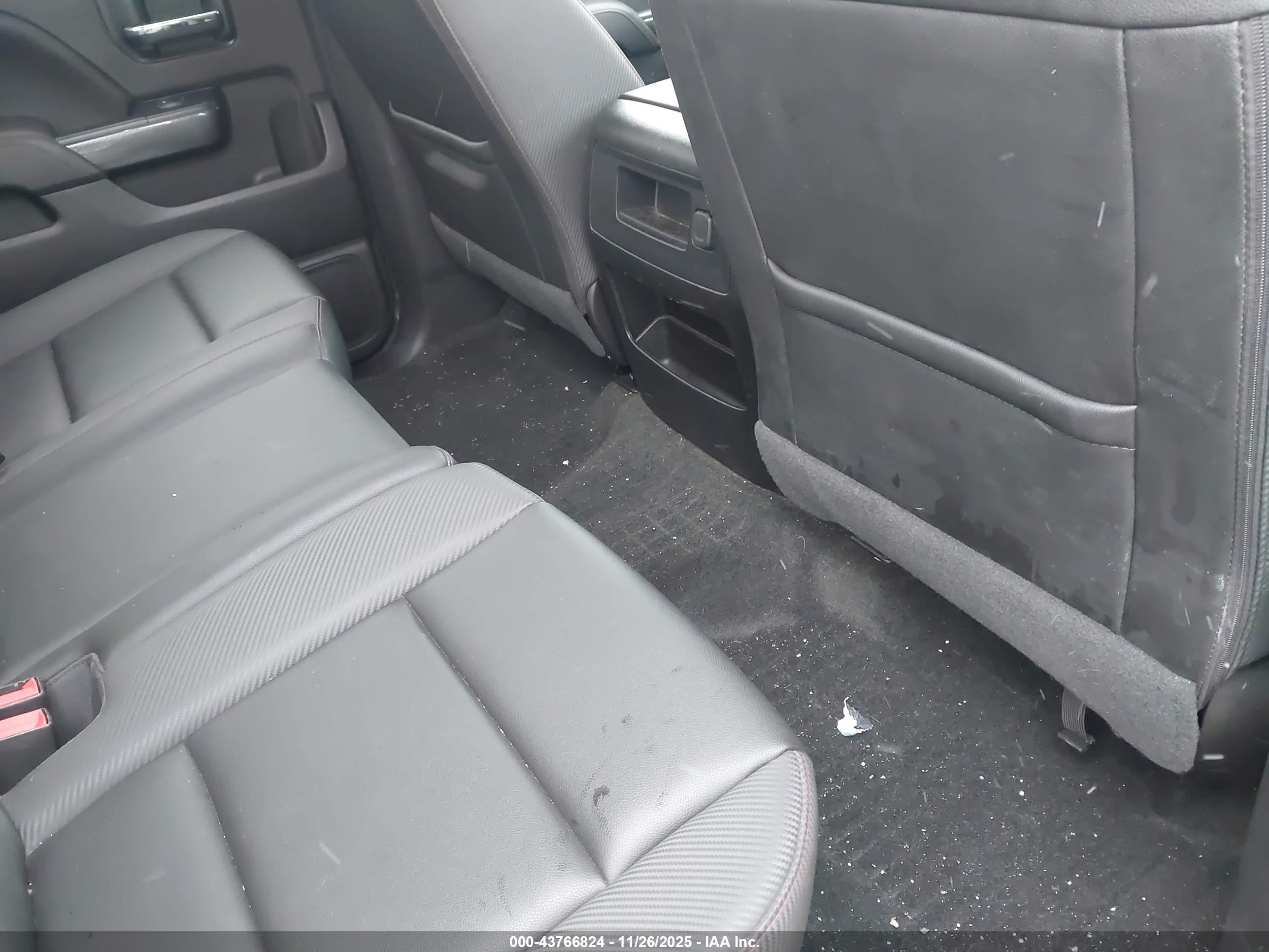 GMC SIERRA image 8