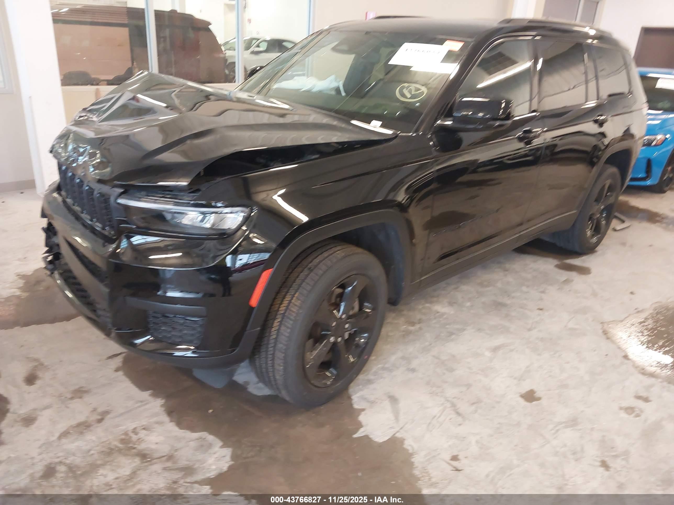 JEEP GRAND image 2