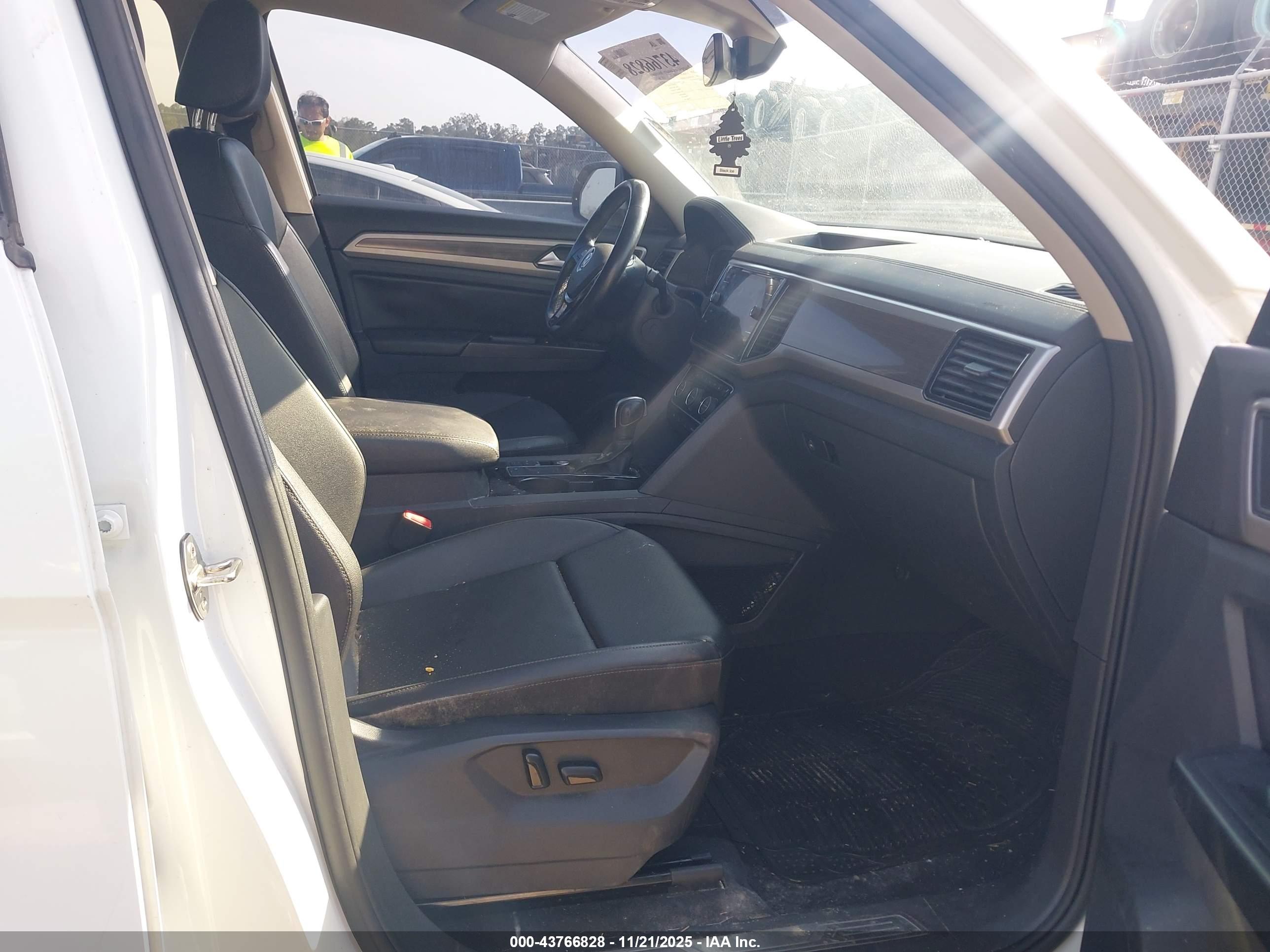 VOLKSWAGEN ATLAS image 5