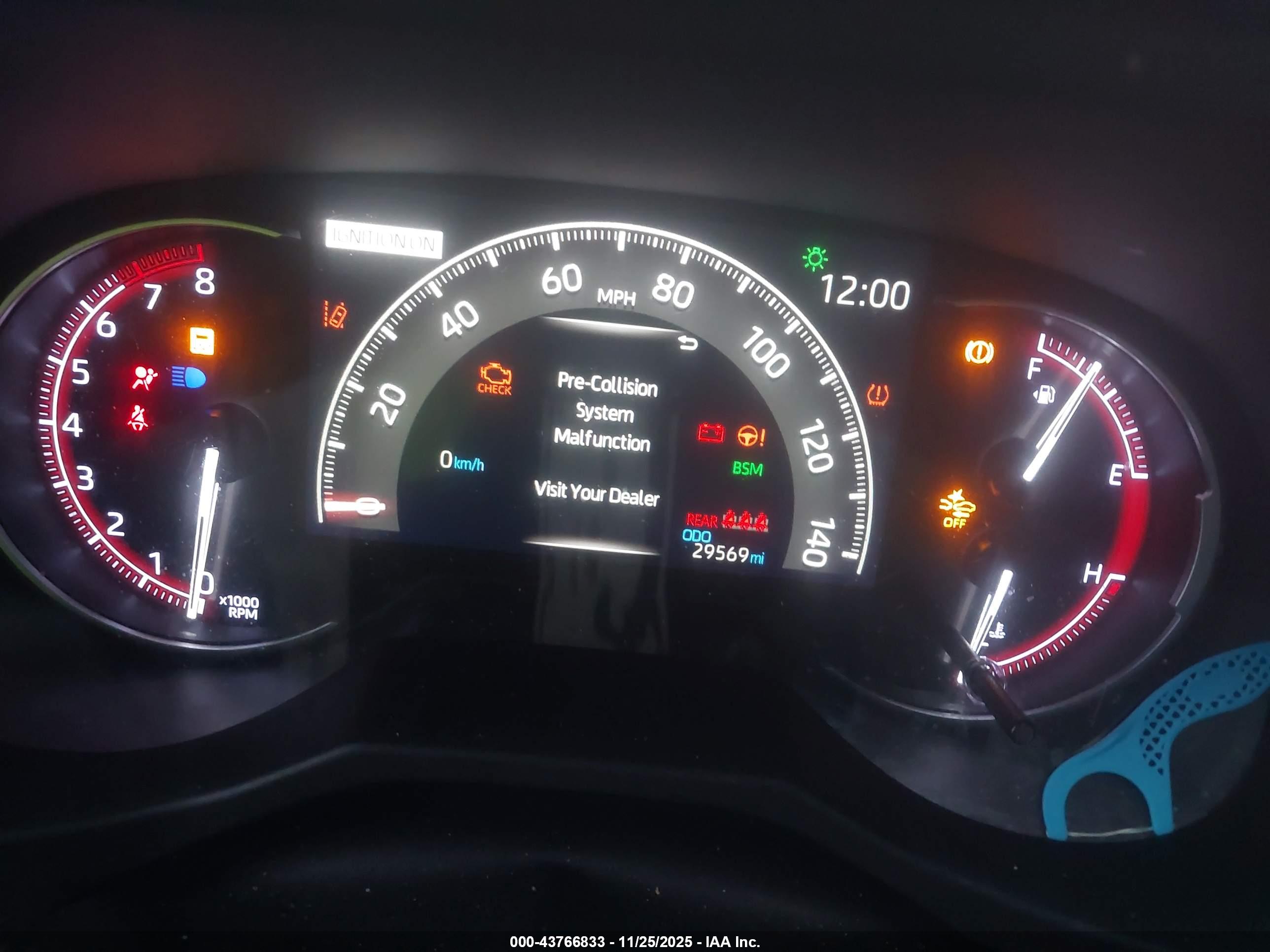 TOYOTA RAV4 image 7