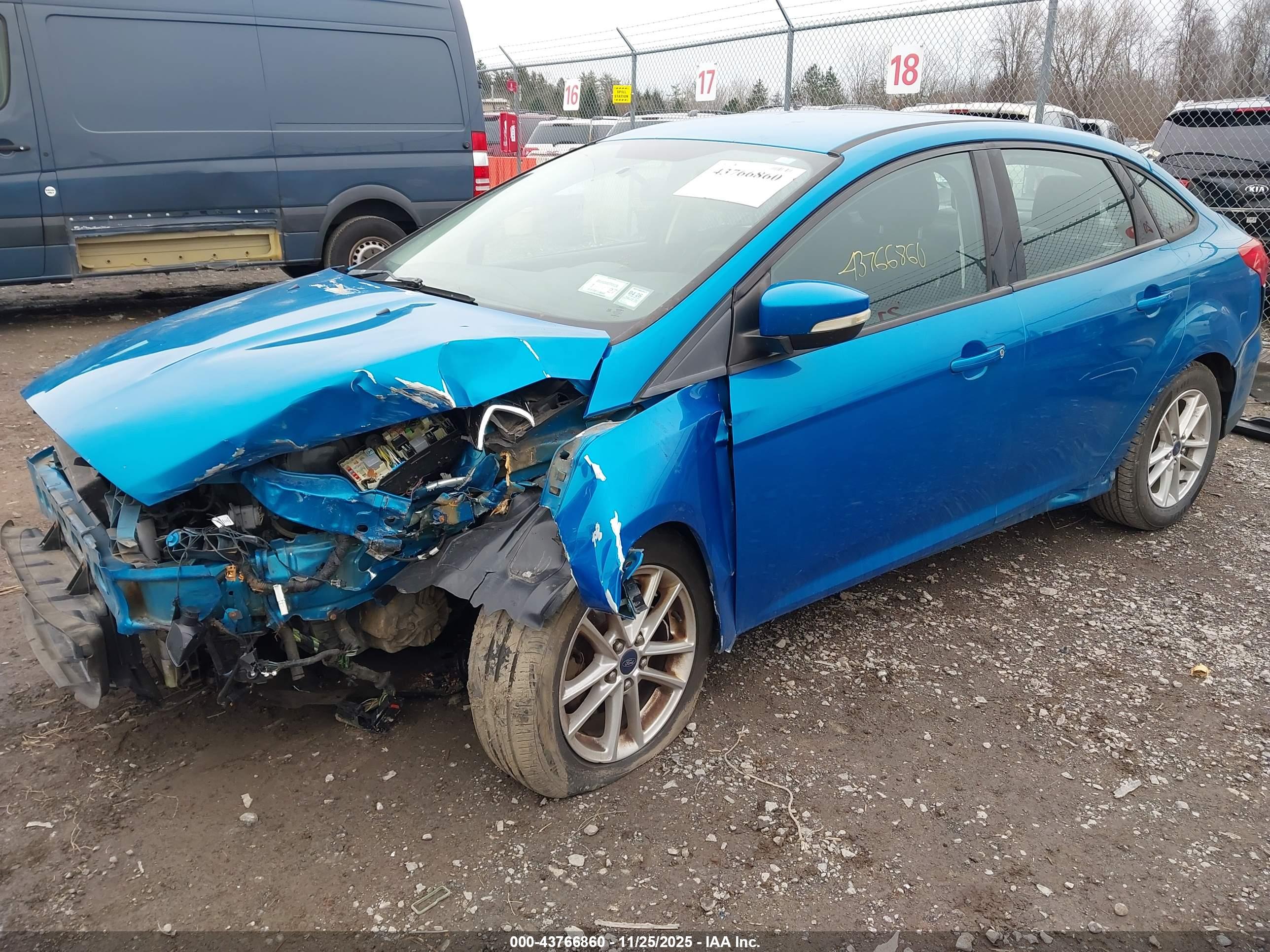 FORD FOCUS image 2