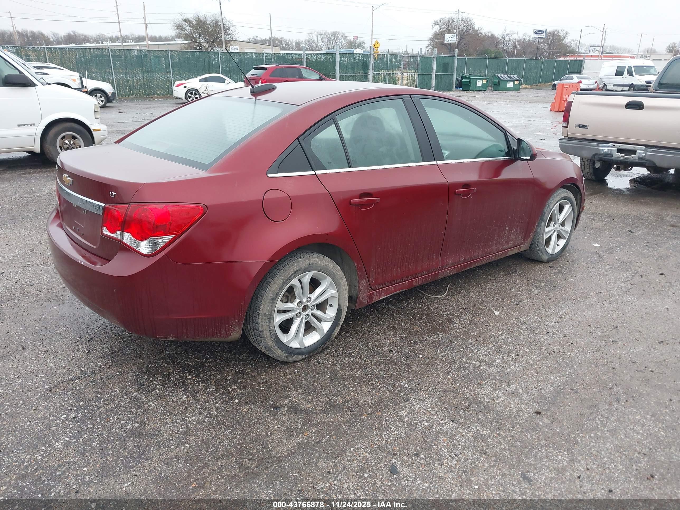 CHEVROLET CRUZE image 4