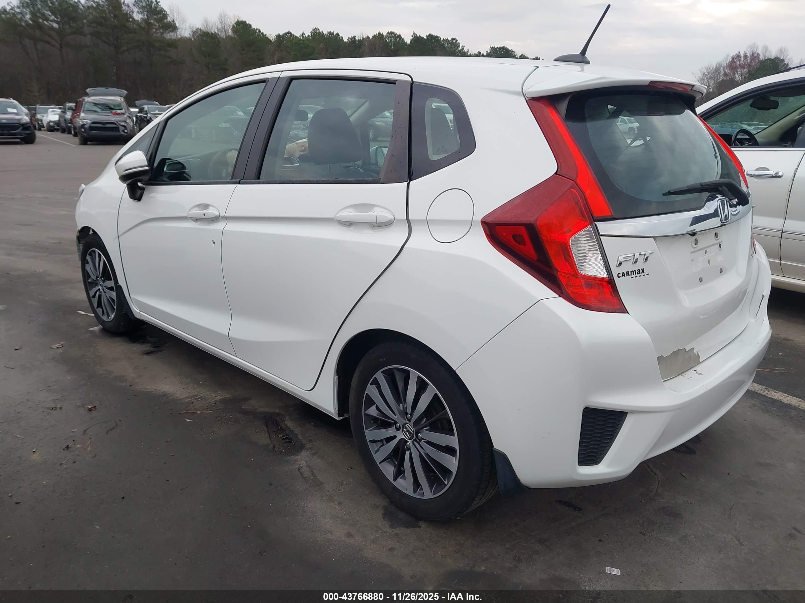HONDA FIT image 3