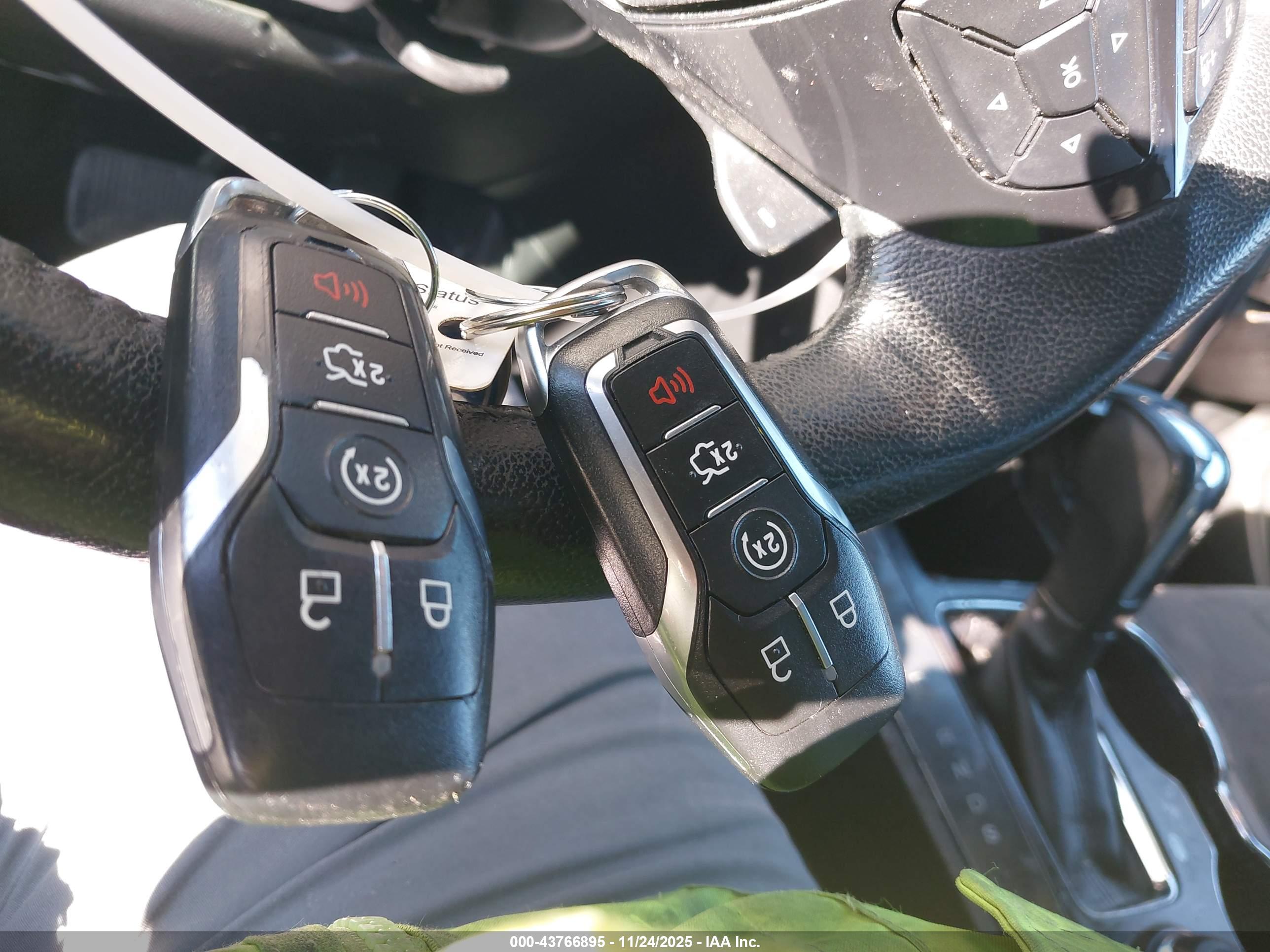 FORD EXPLORER image 11