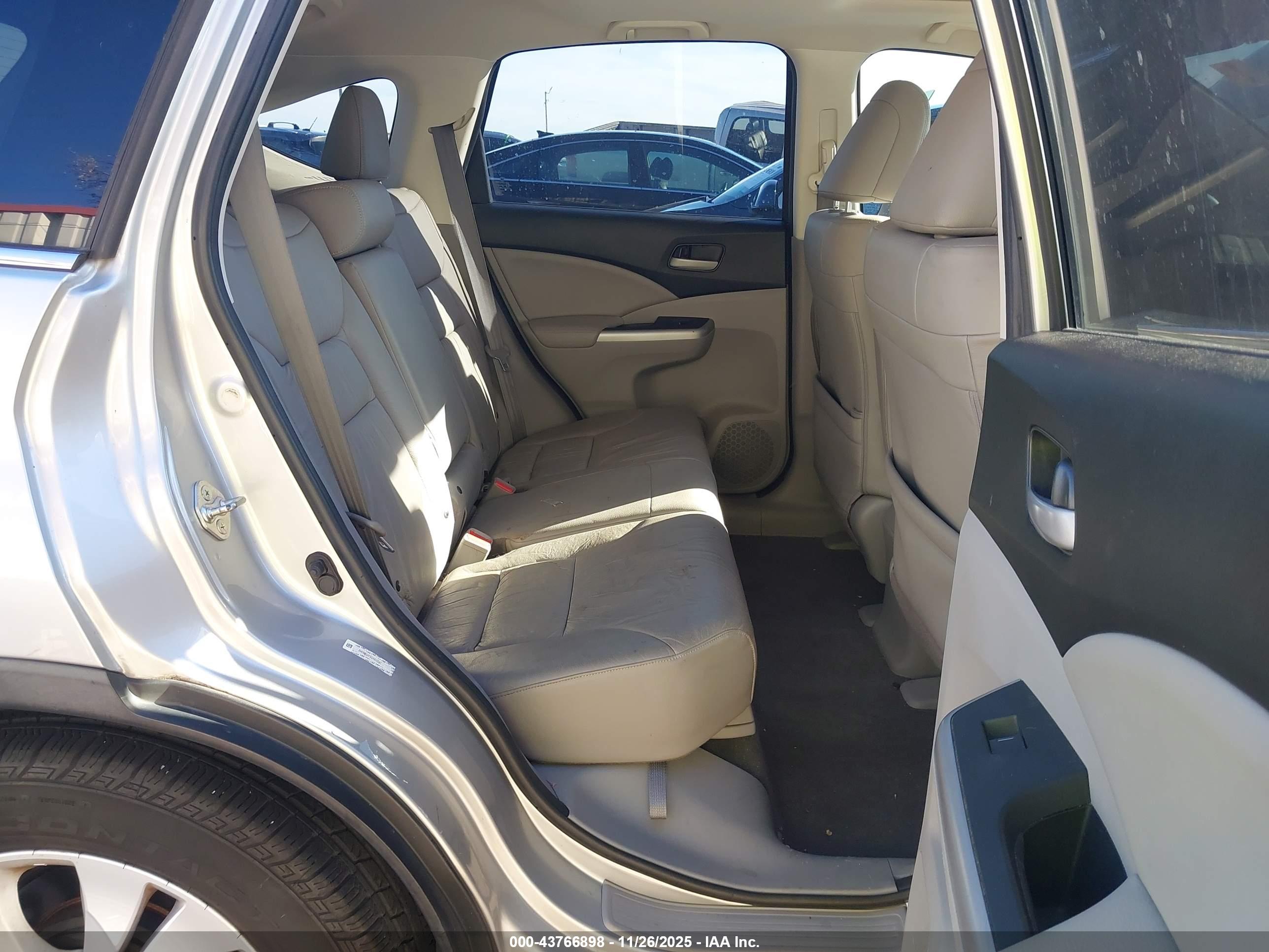 HONDA CR-V image 8