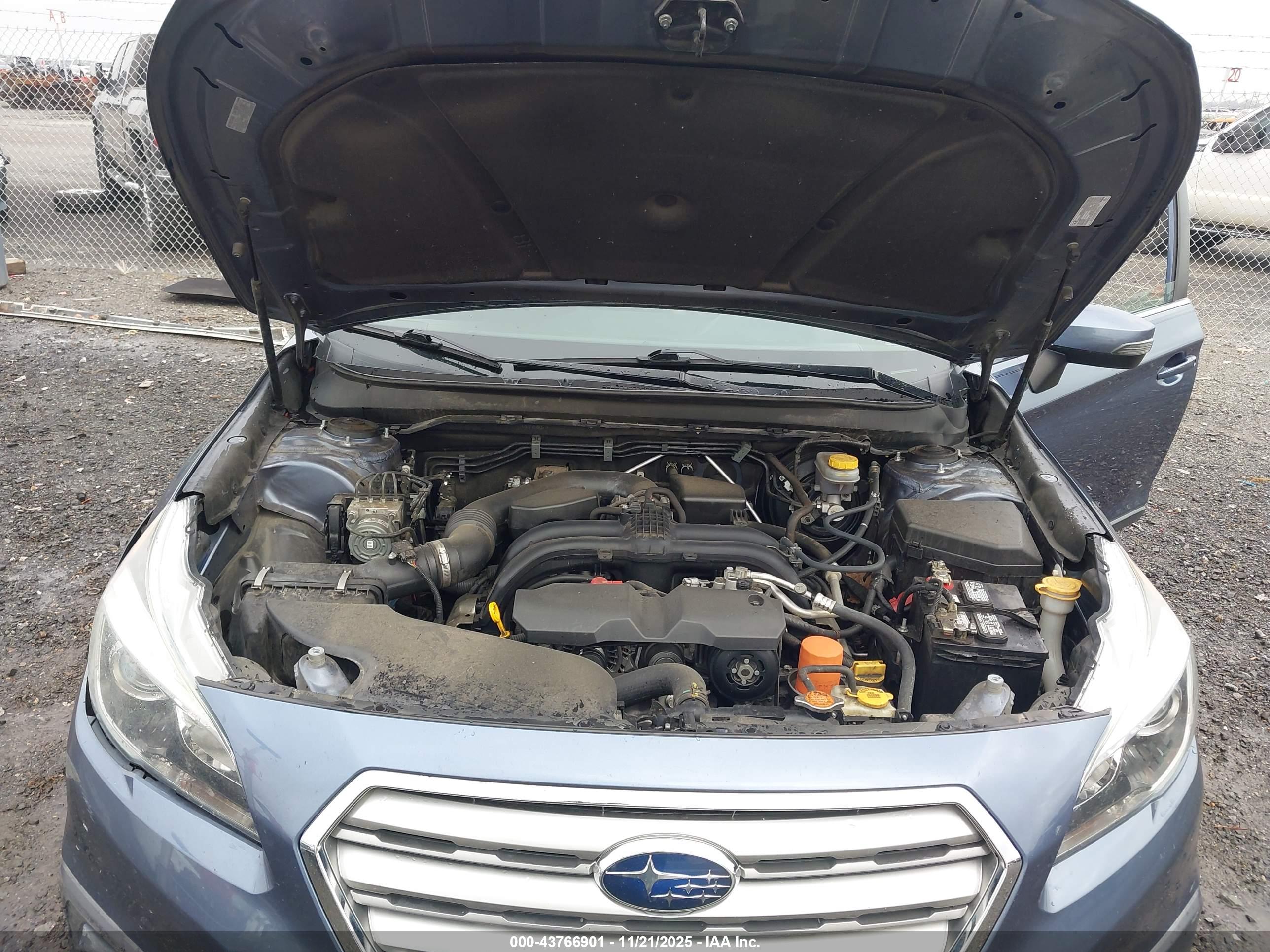 SUBARU OUTBACK image 10