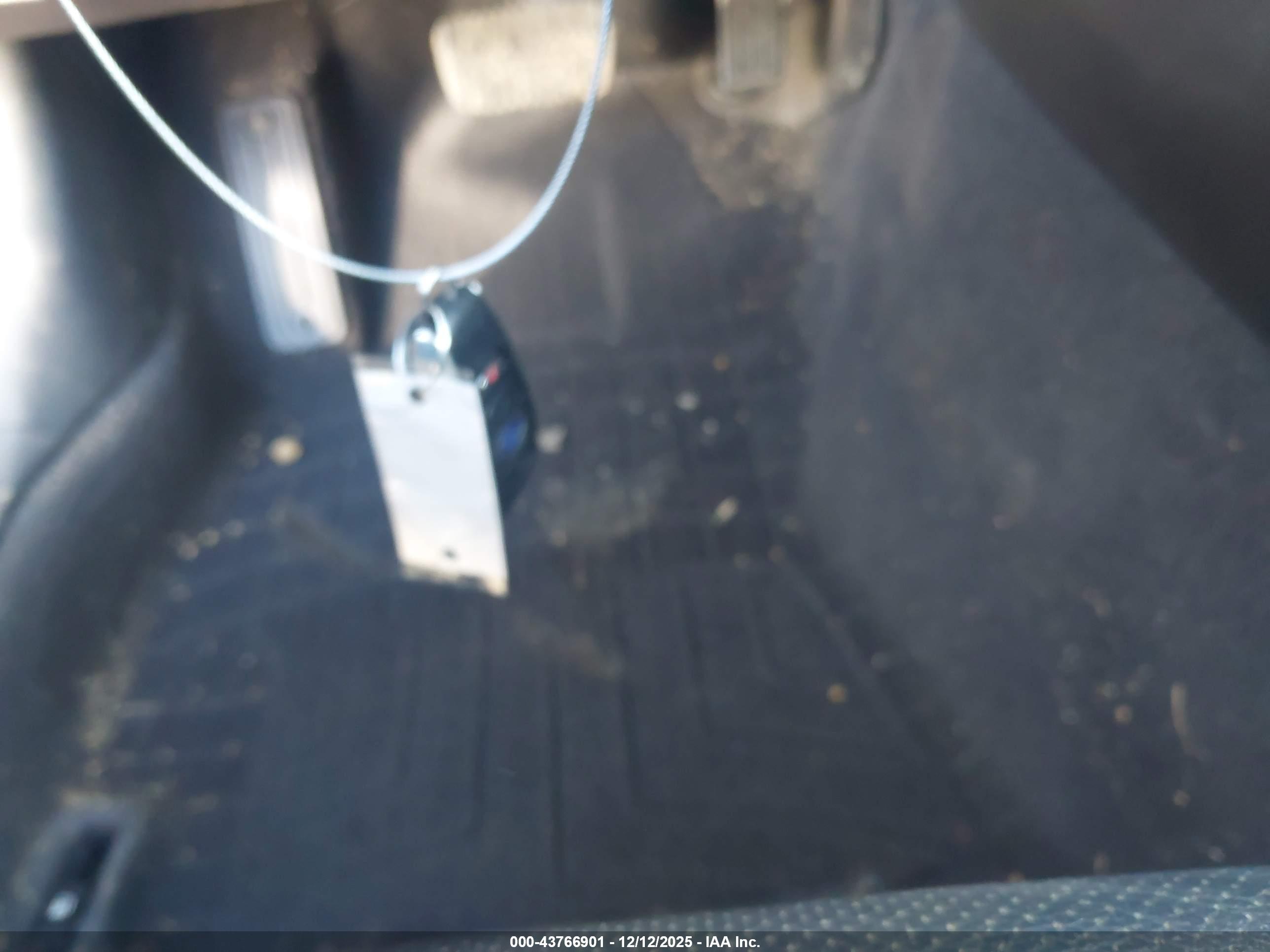 SUBARU OUTBACK image 11