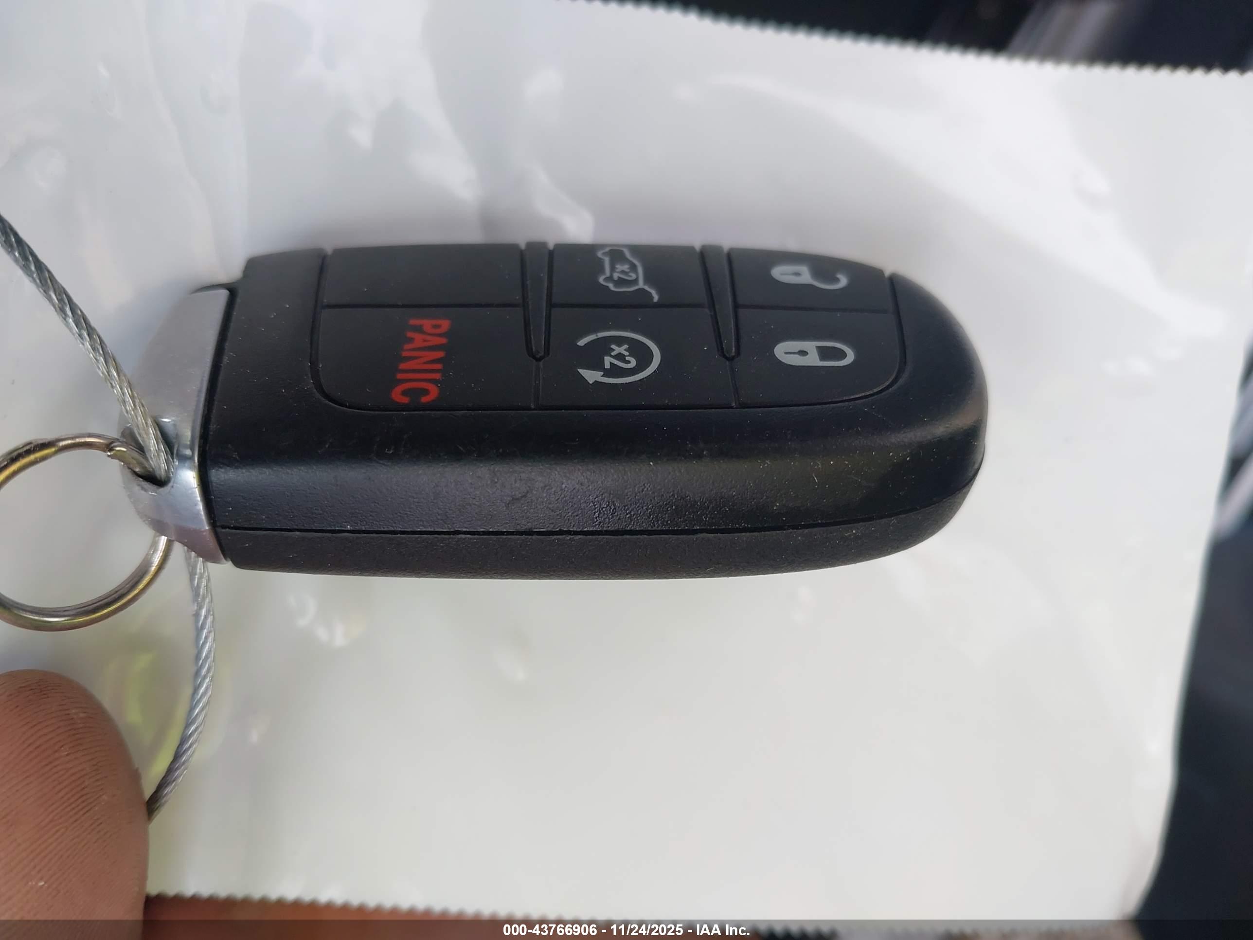 JEEP GRAND image 11