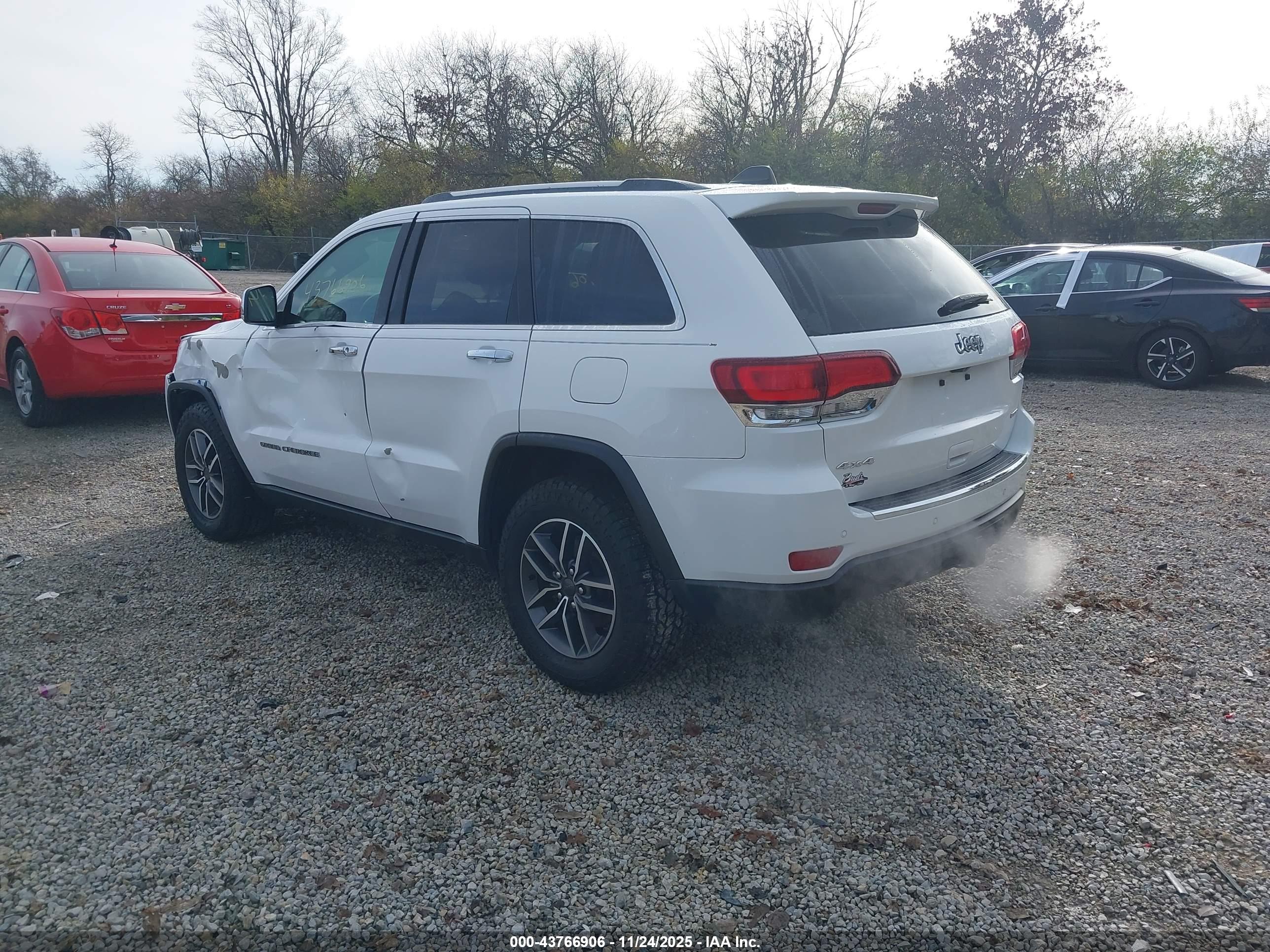 JEEP GRAND image 3