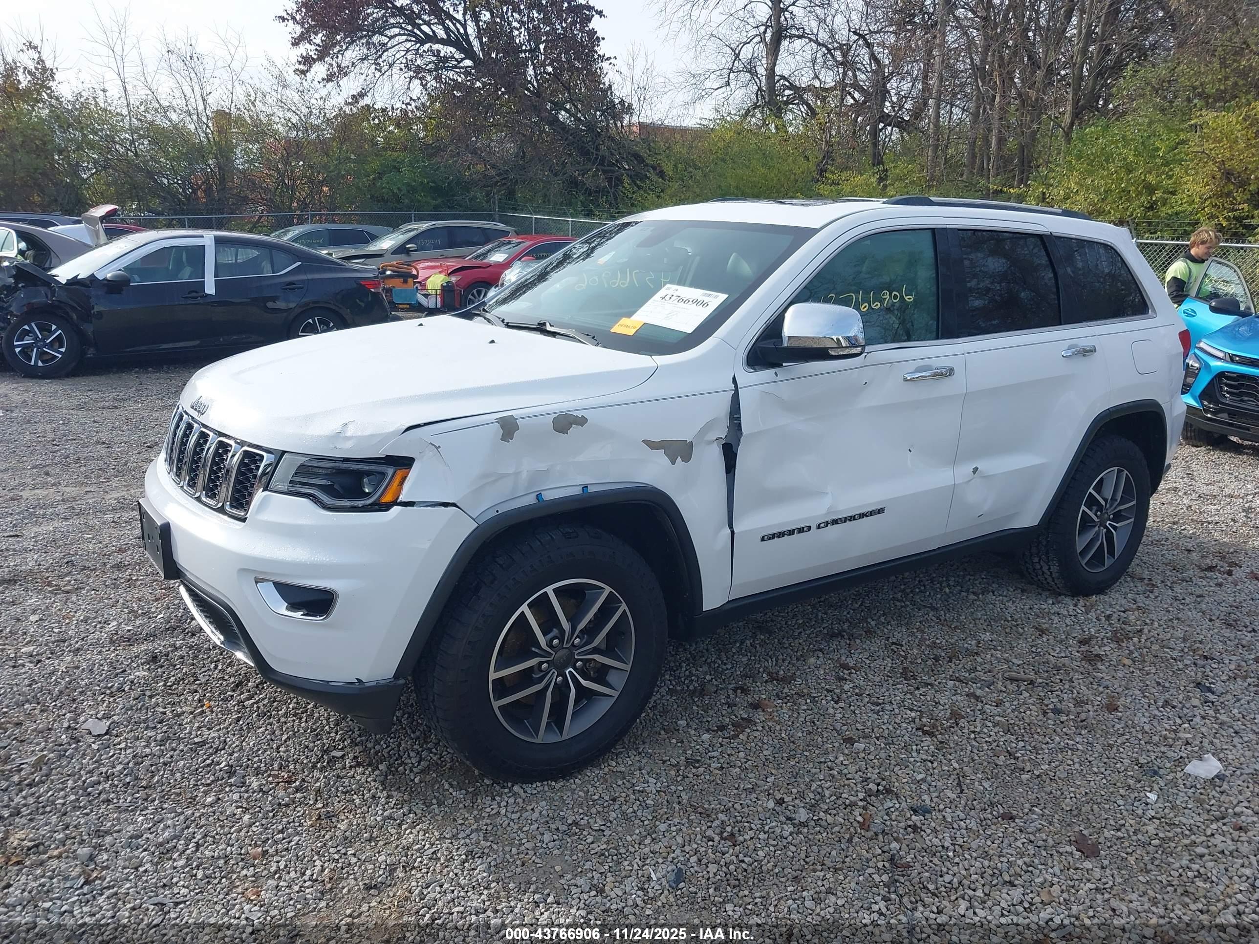JEEP GRAND image 6