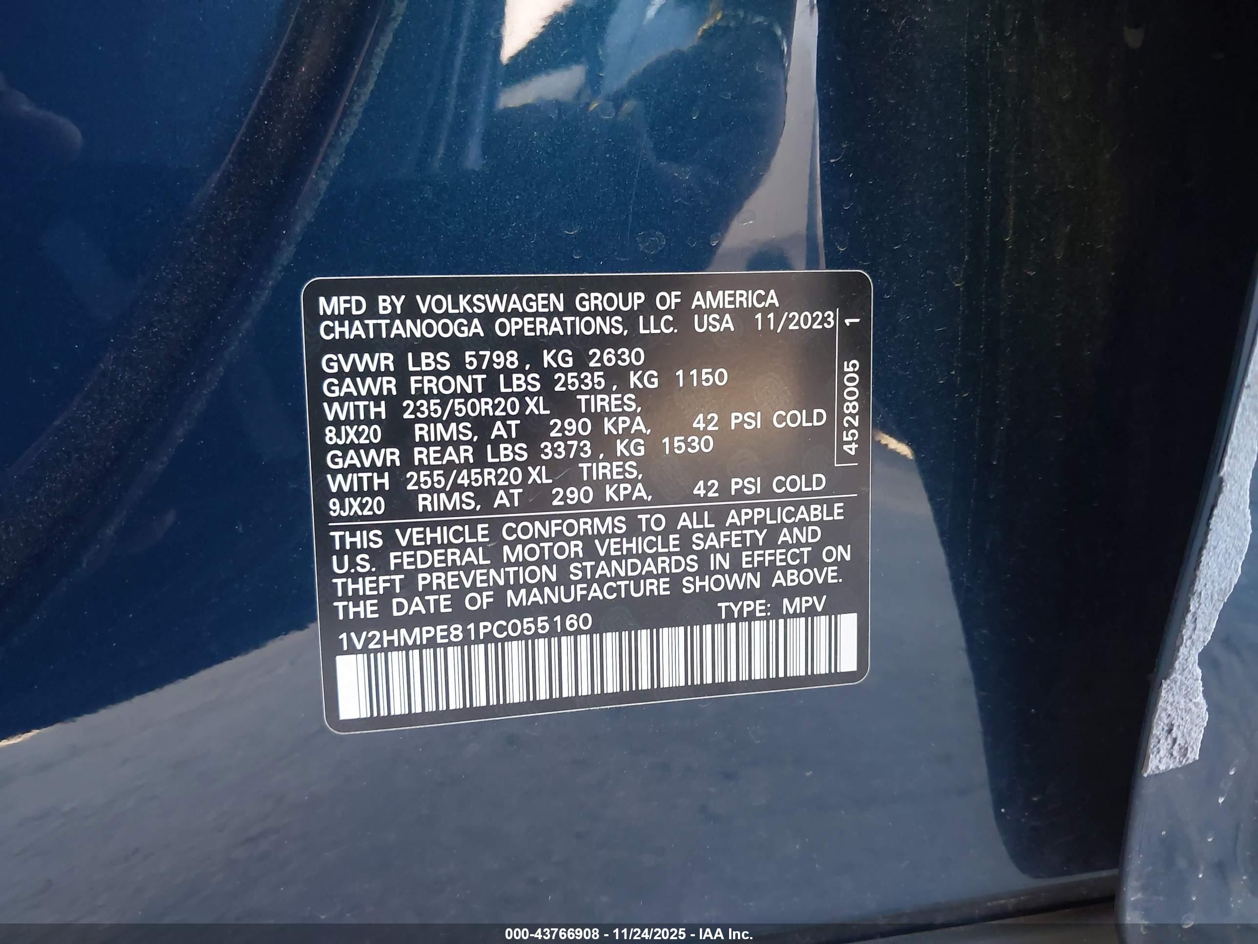 VOLKSWAGEN ID.4 image 9
