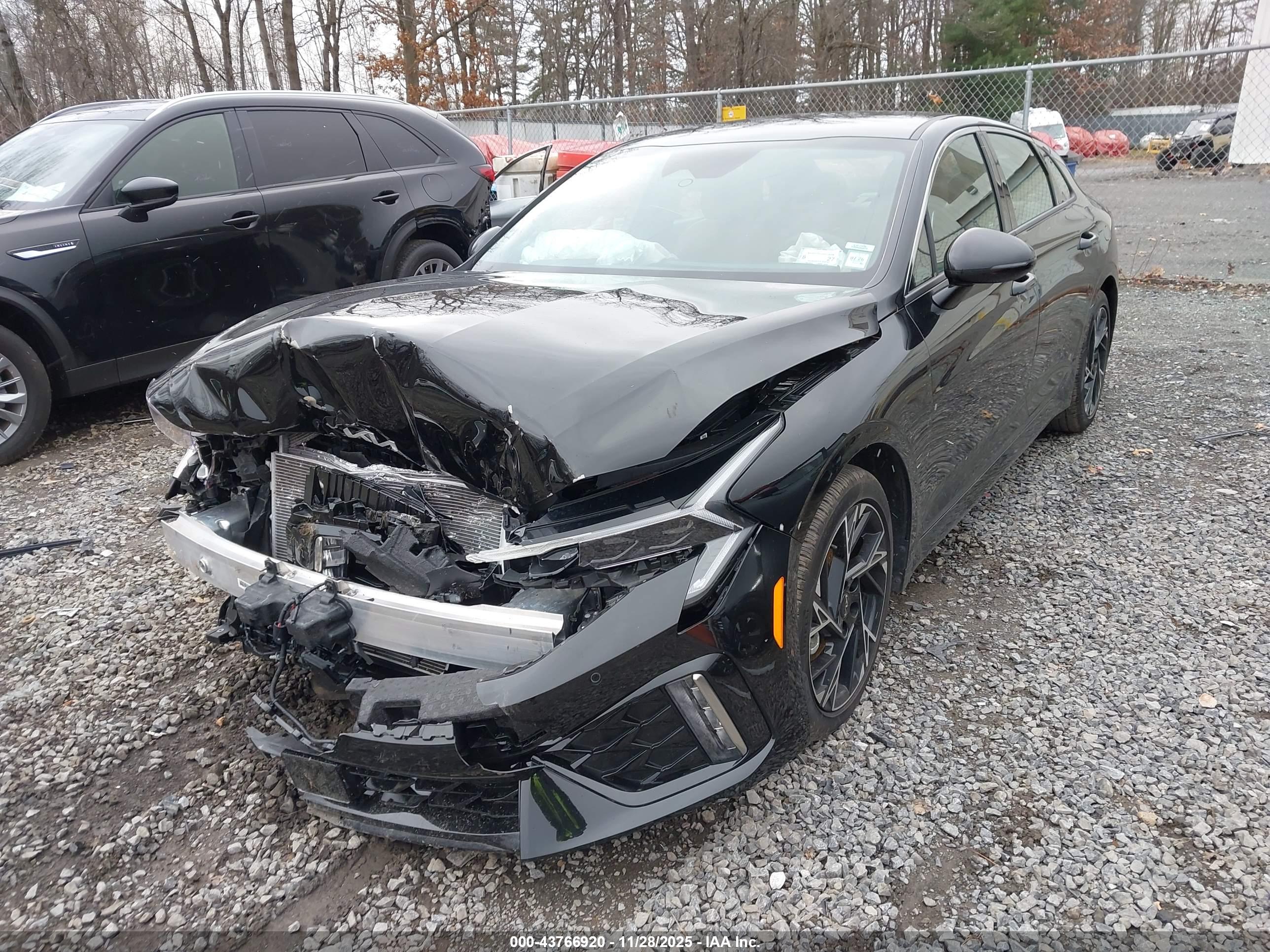 KIA K5 image 6