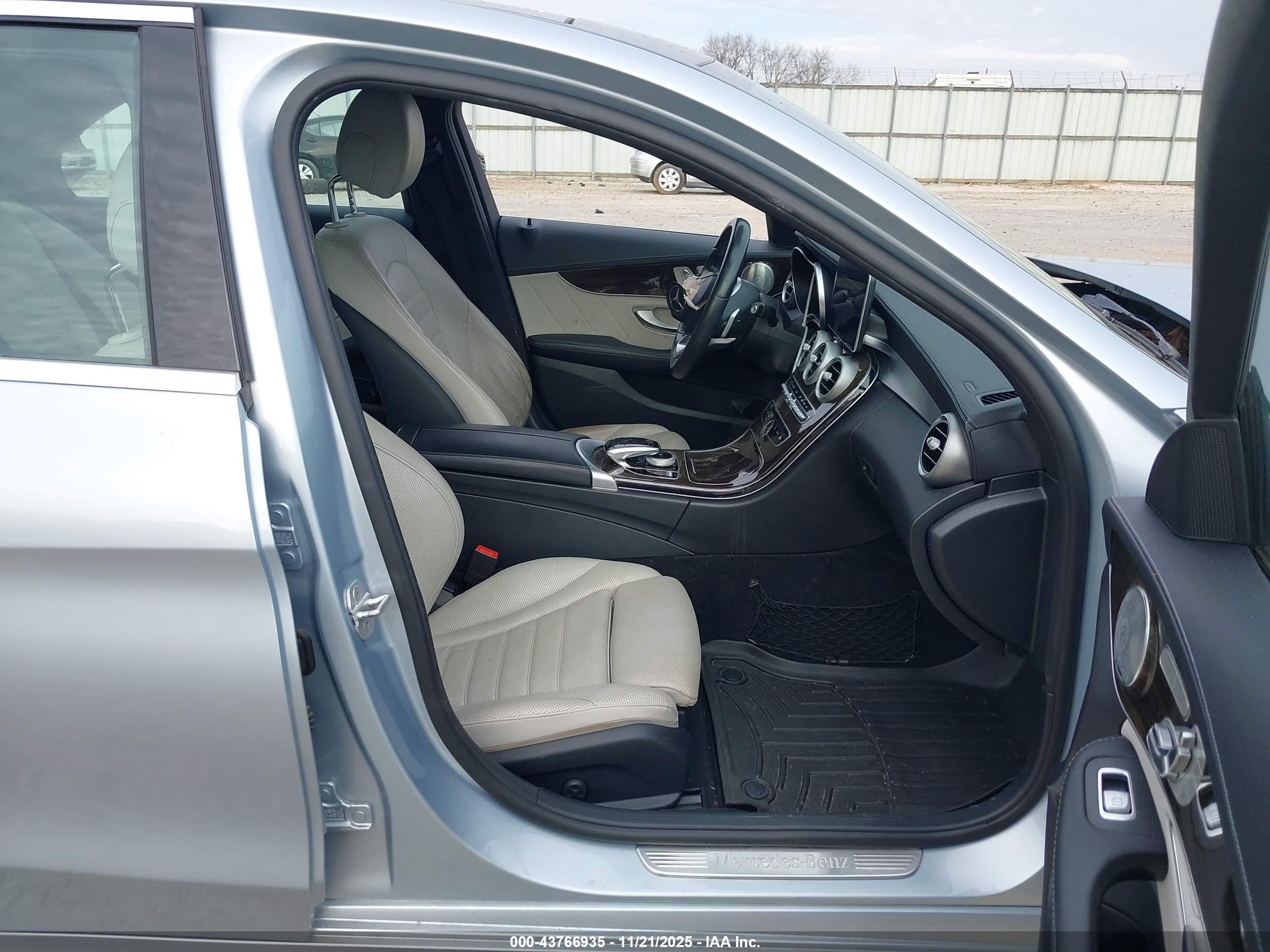 MERCEDES-BENZ C image 5