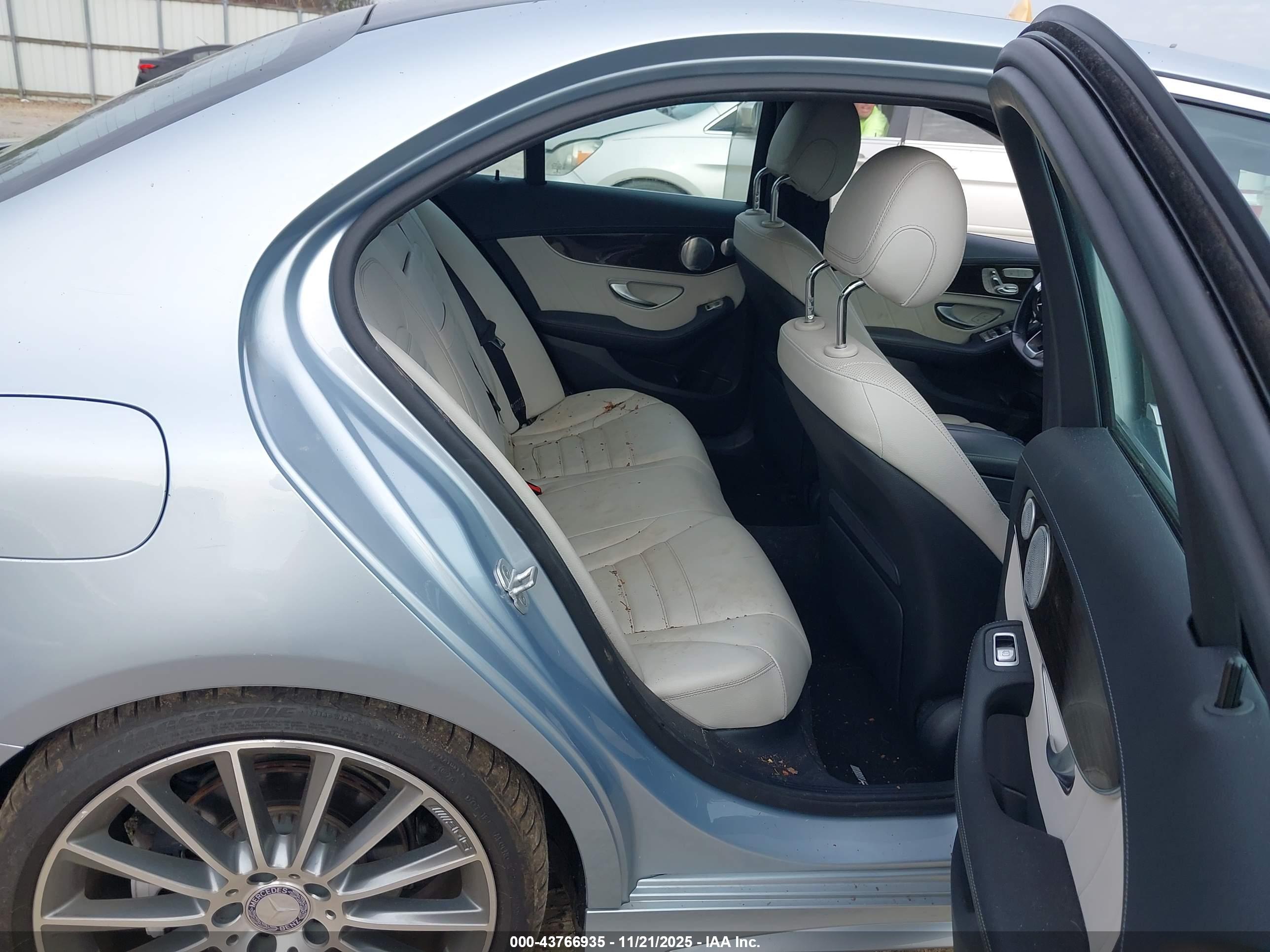 MERCEDES-BENZ C image 8