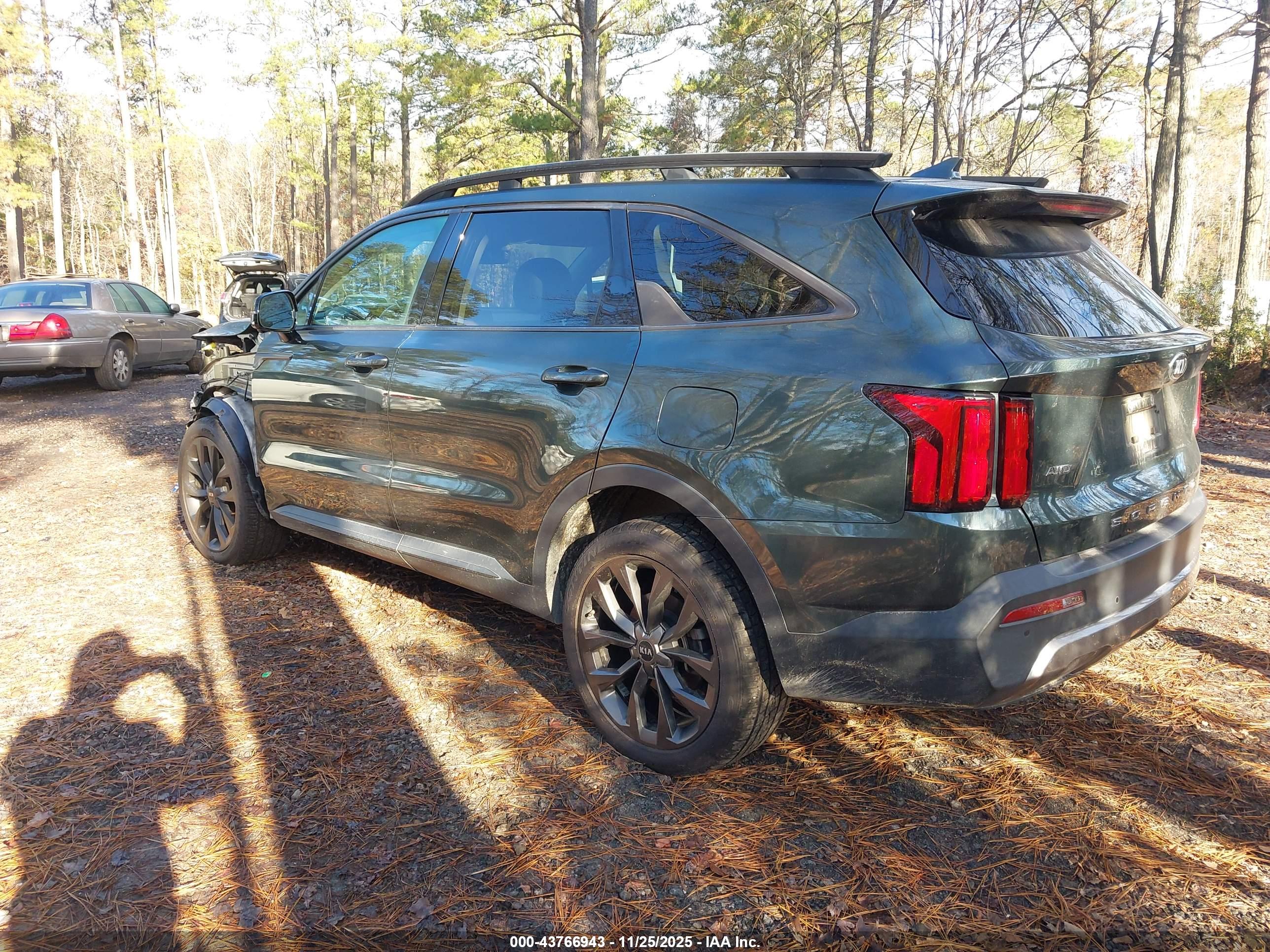KIA SORENTO image 3