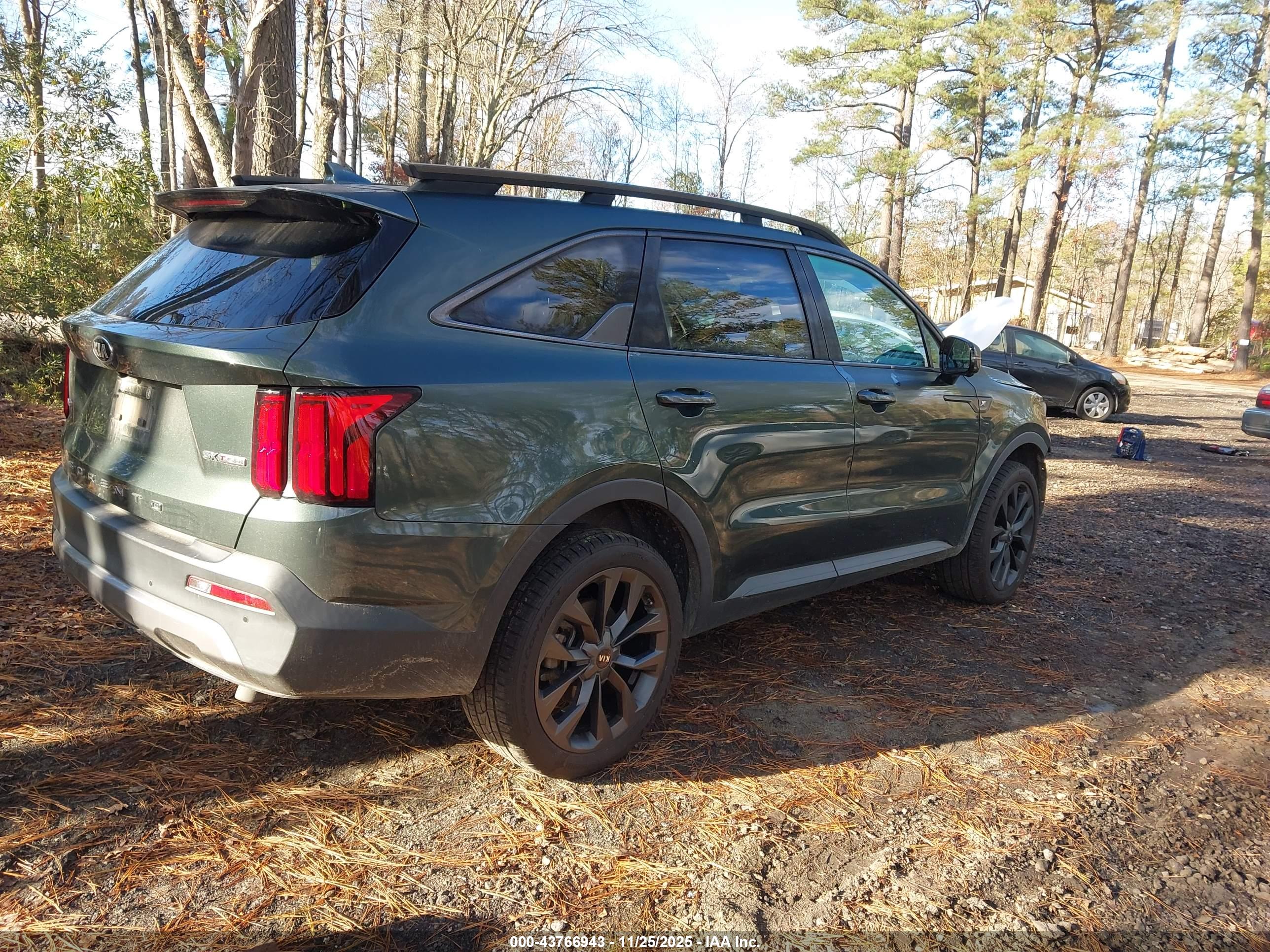 KIA SORENTO image 4