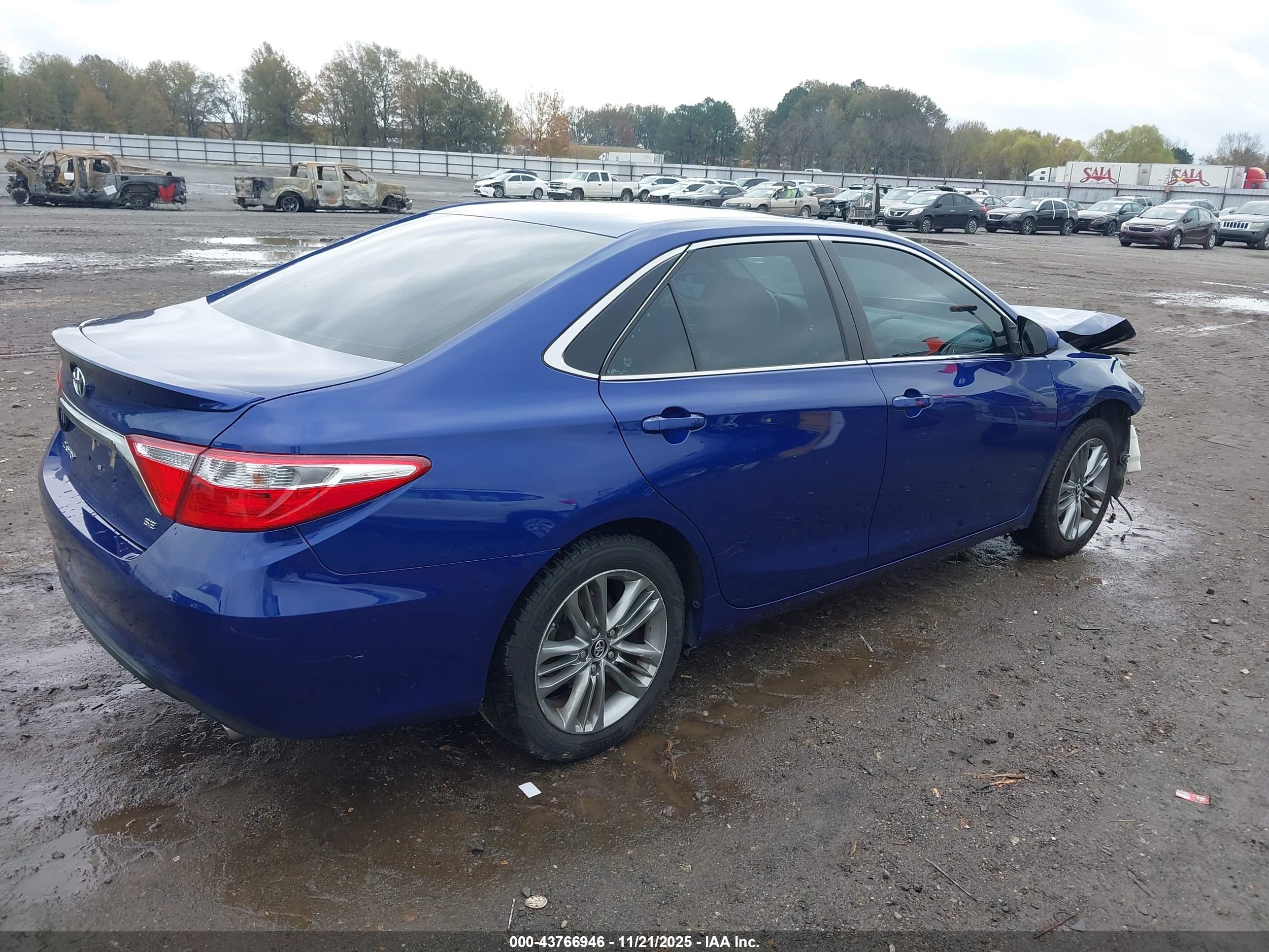 TOYOTA CAMRY image 4
