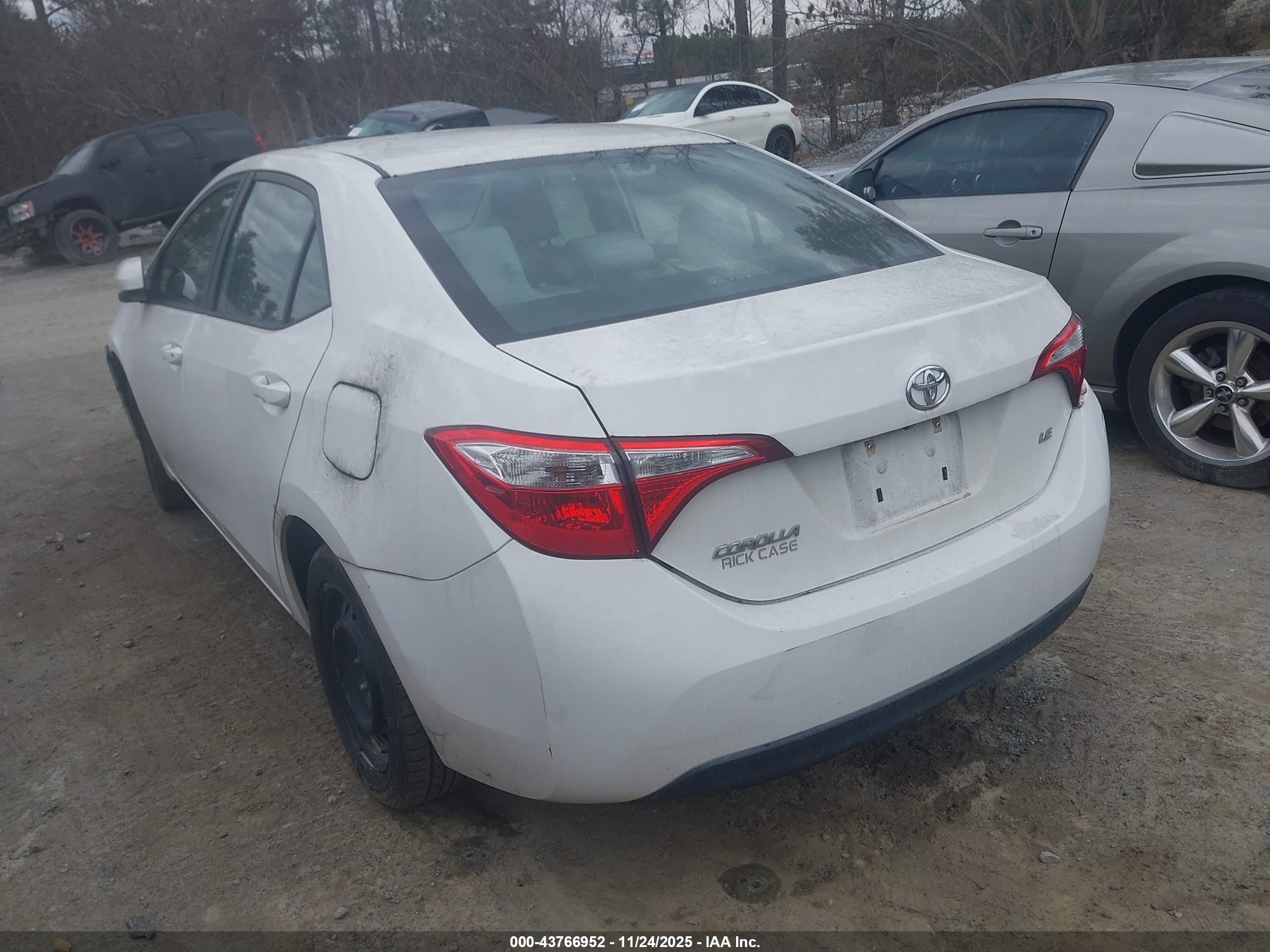 TOYOTA COROLLA image 3
