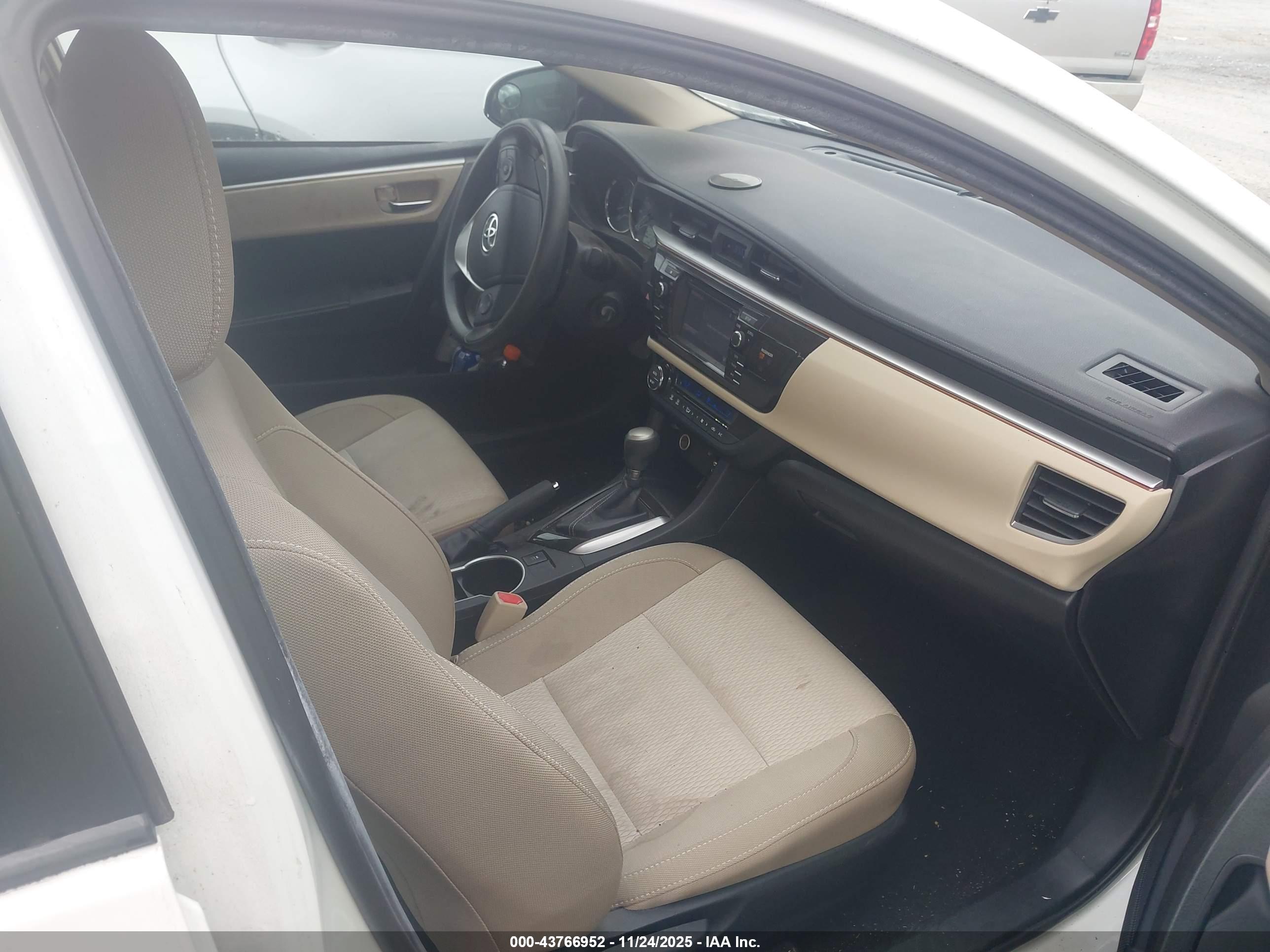 TOYOTA COROLLA image 5