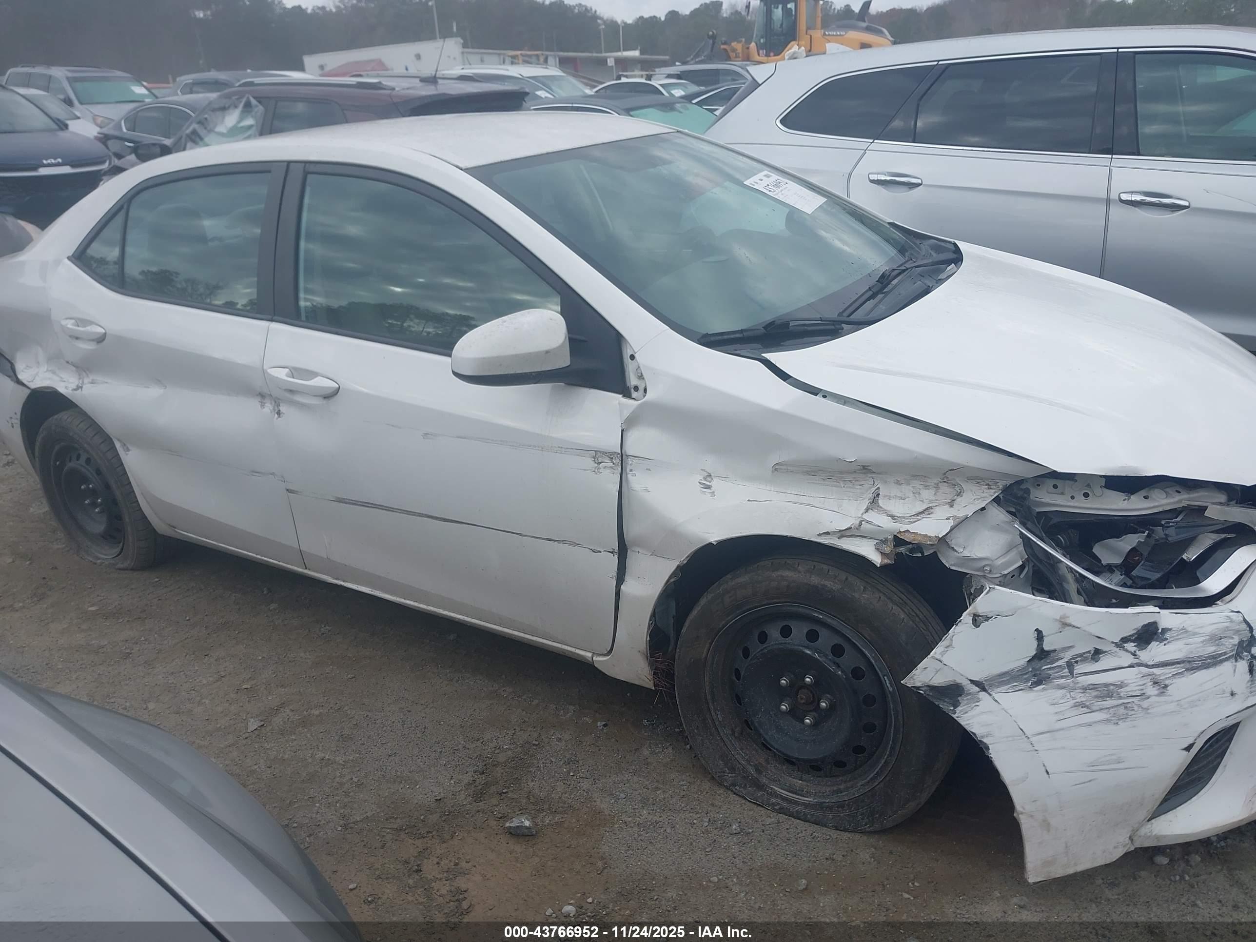 TOYOTA COROLLA image 6