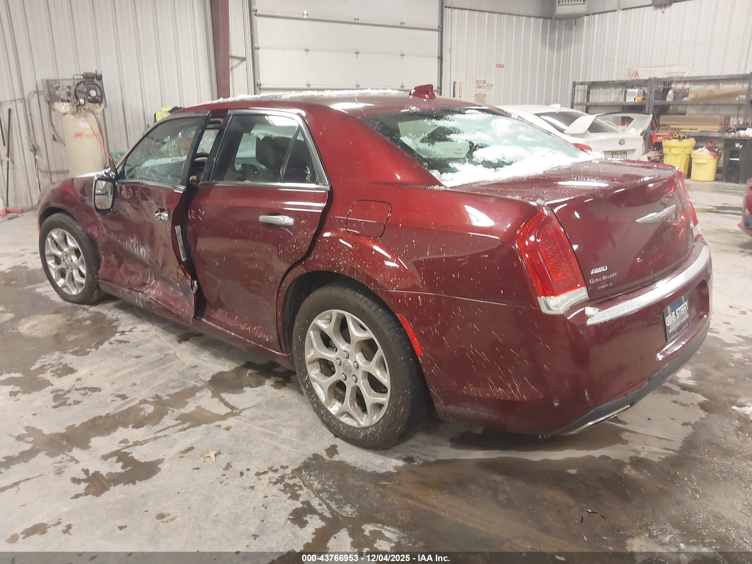 CHRYSLER 300C image 3