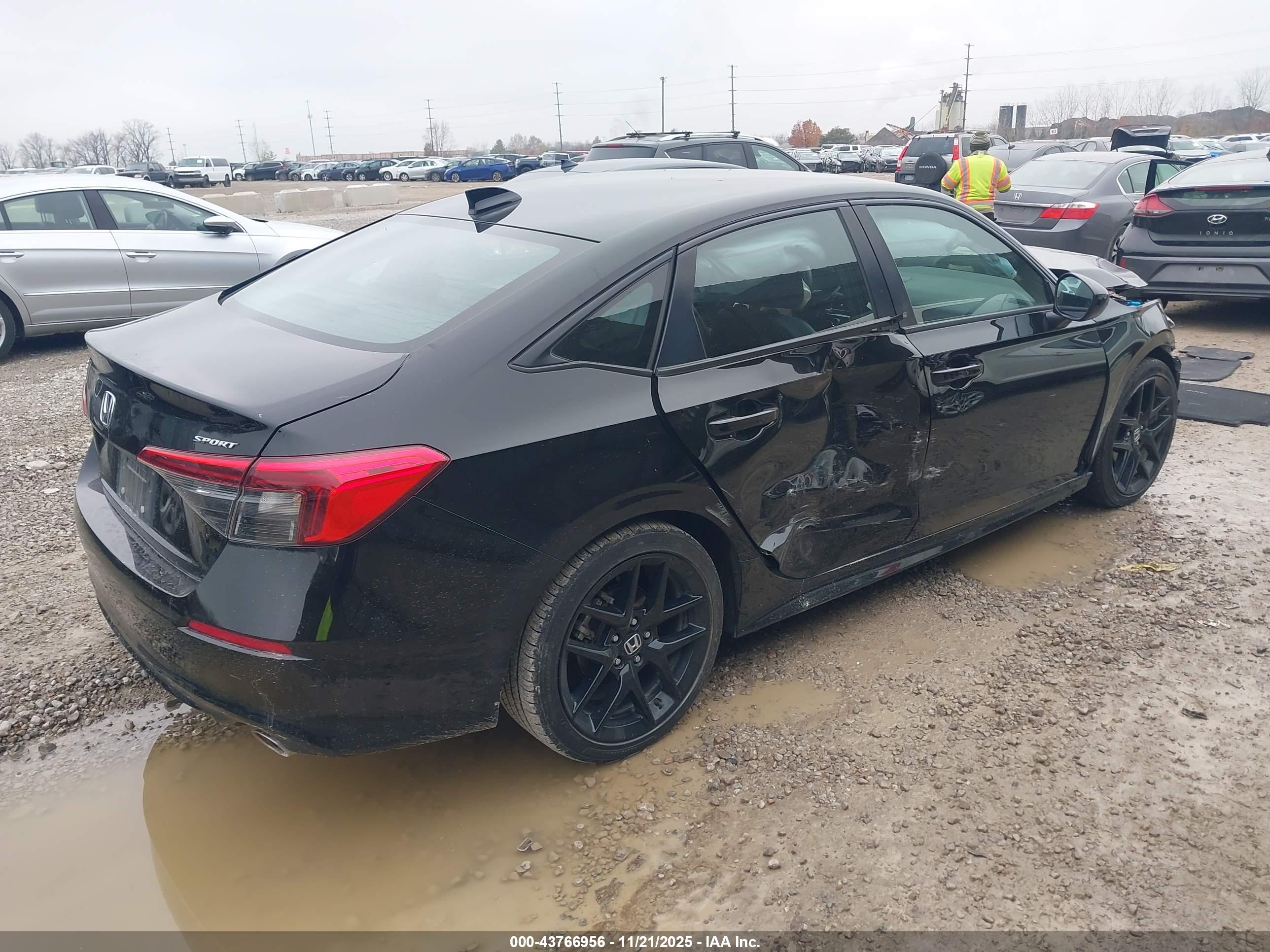 HONDA CIVIC image 4
