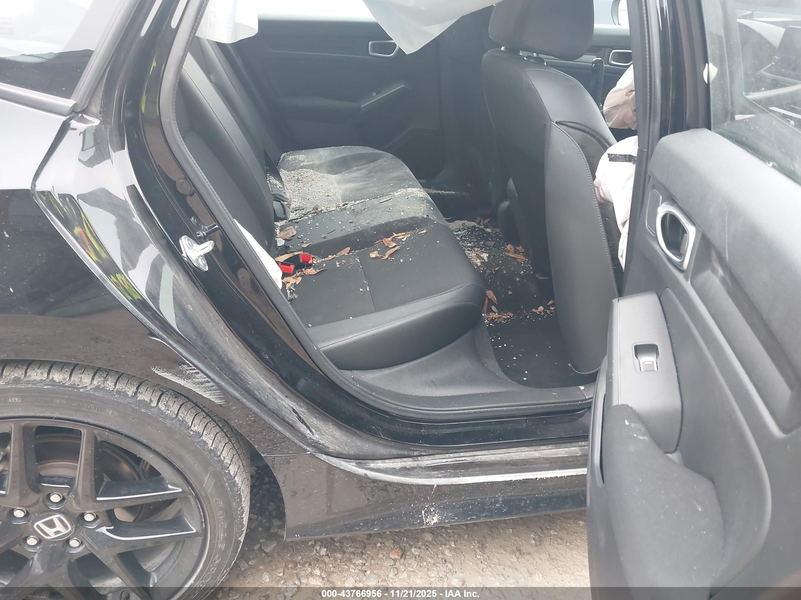 HONDA CIVIC image 8