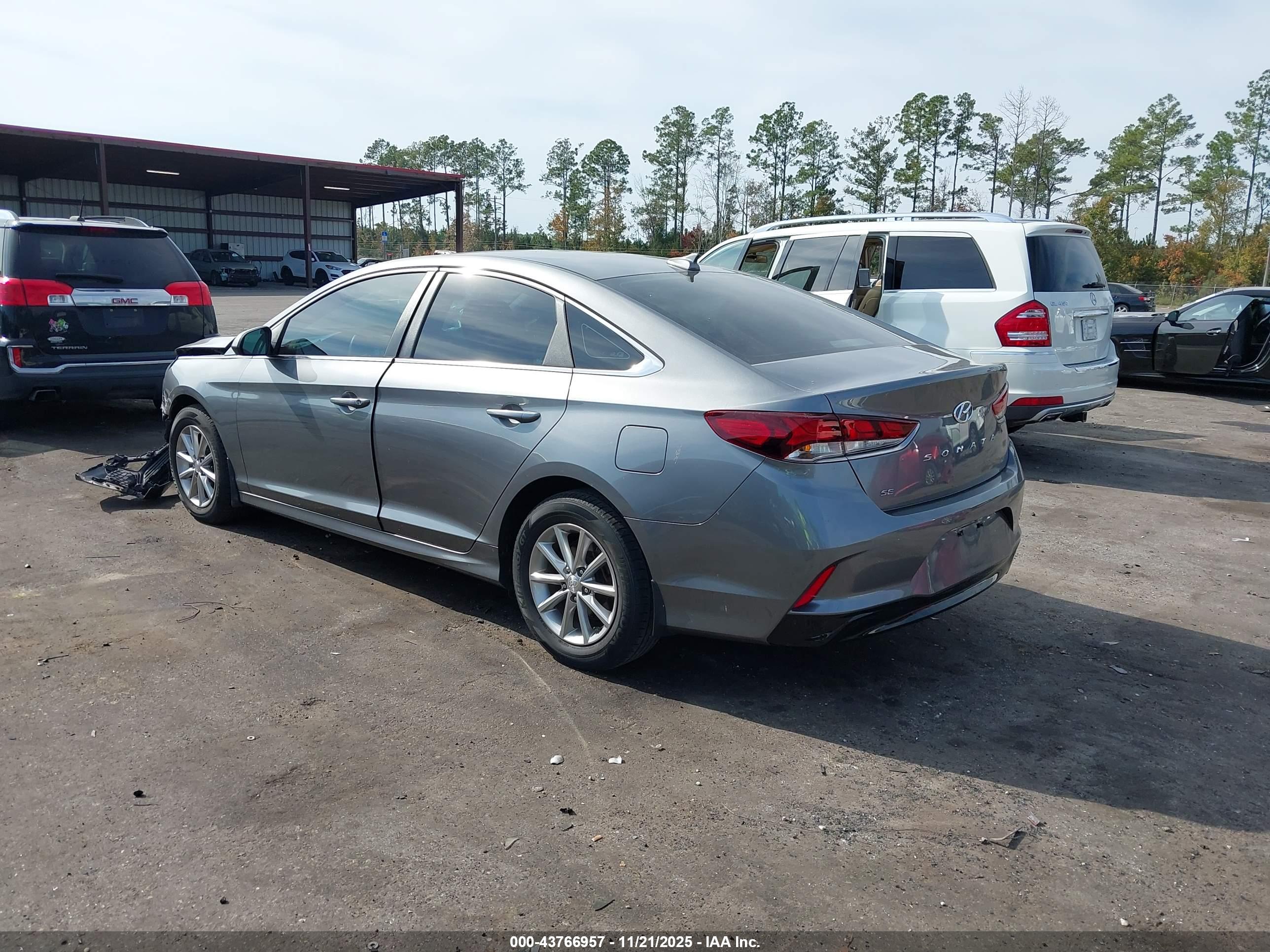 HYUNDAI SONATA image 3