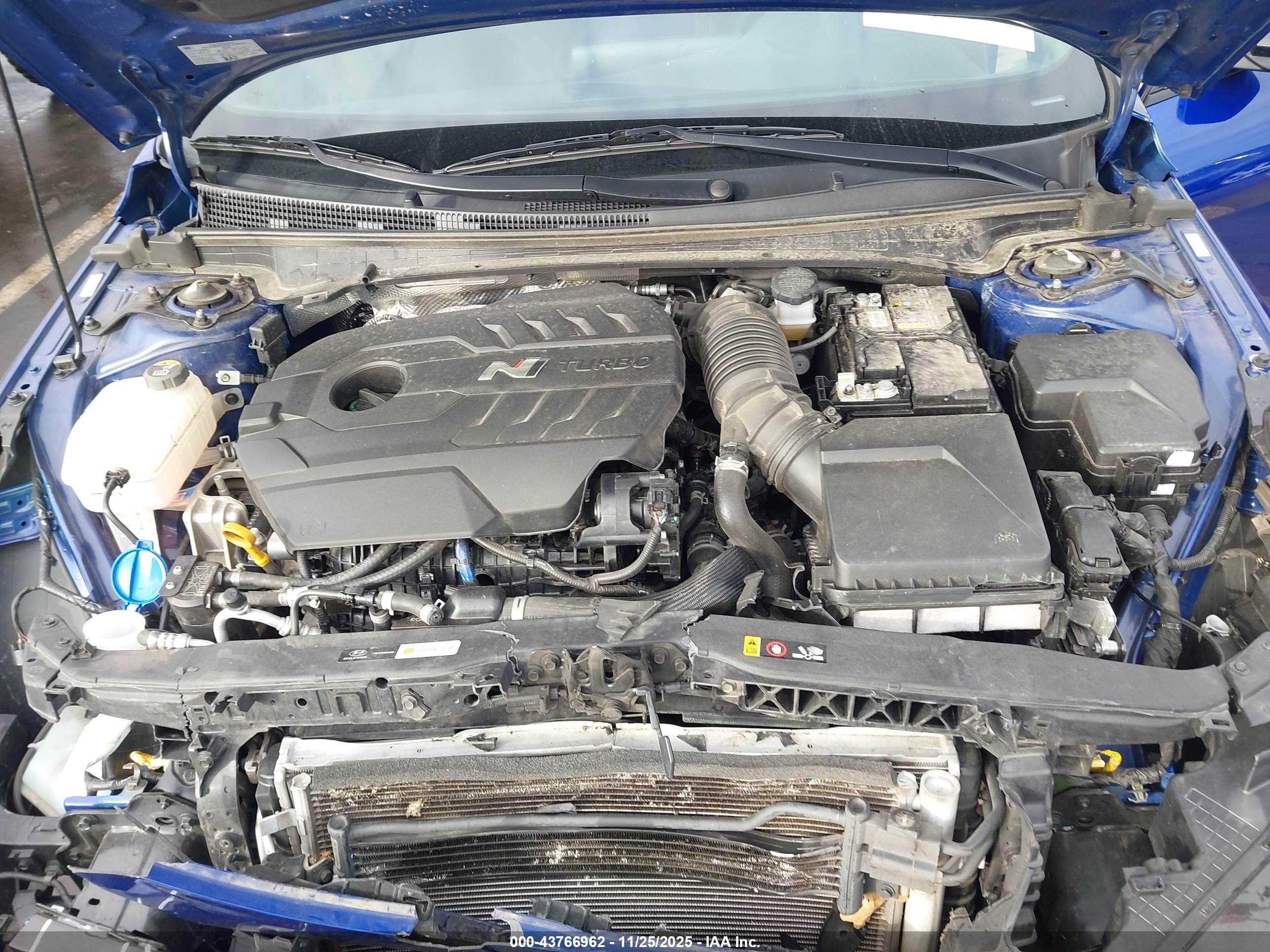 HYUNDAI ELANTRA image 10