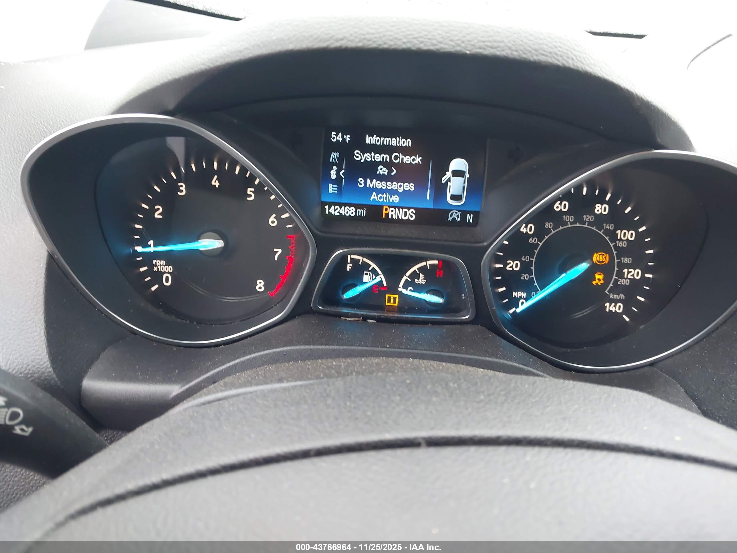 FORD ESCAPE image 7