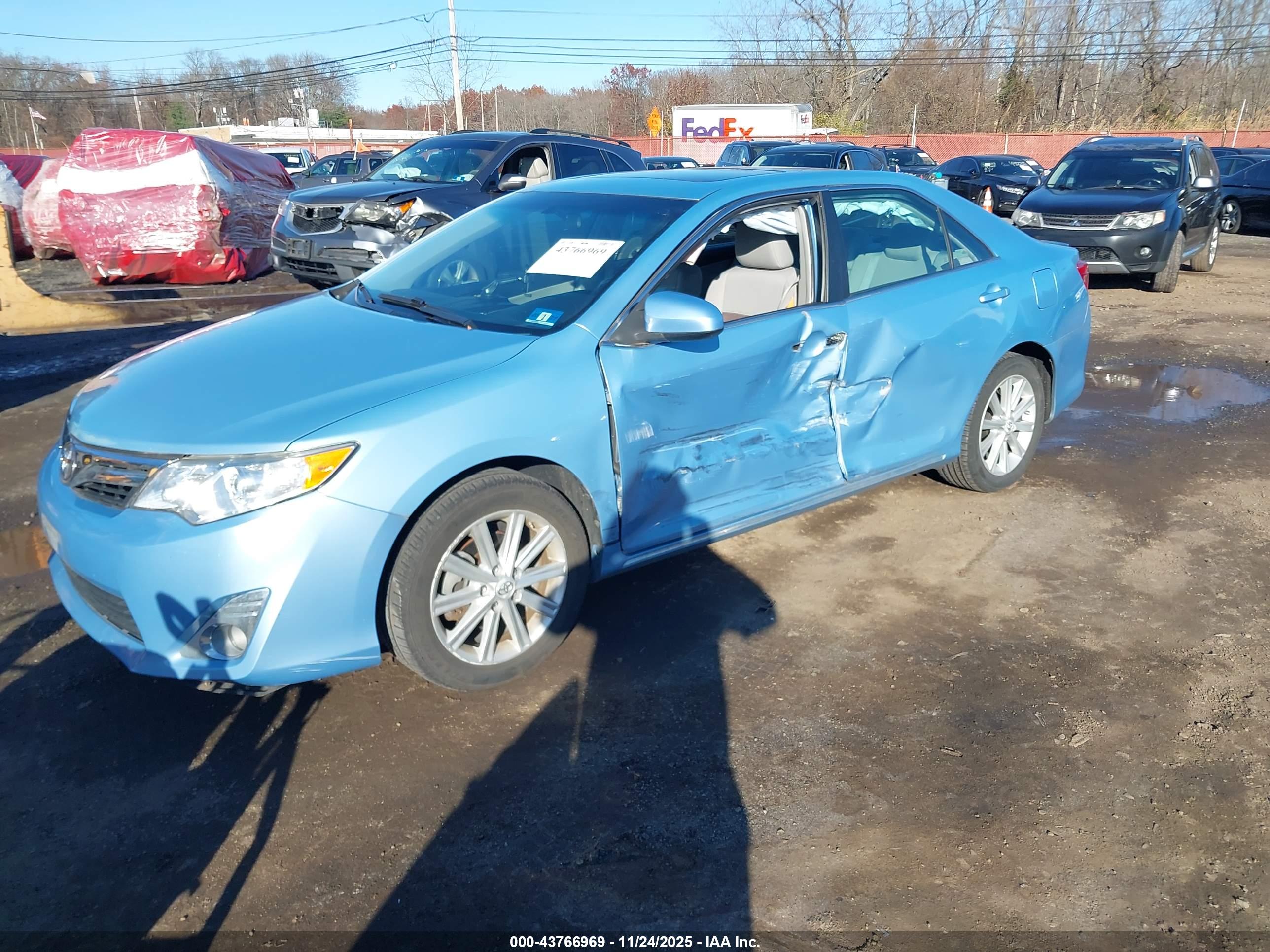 TOYOTA CAMRY image 6