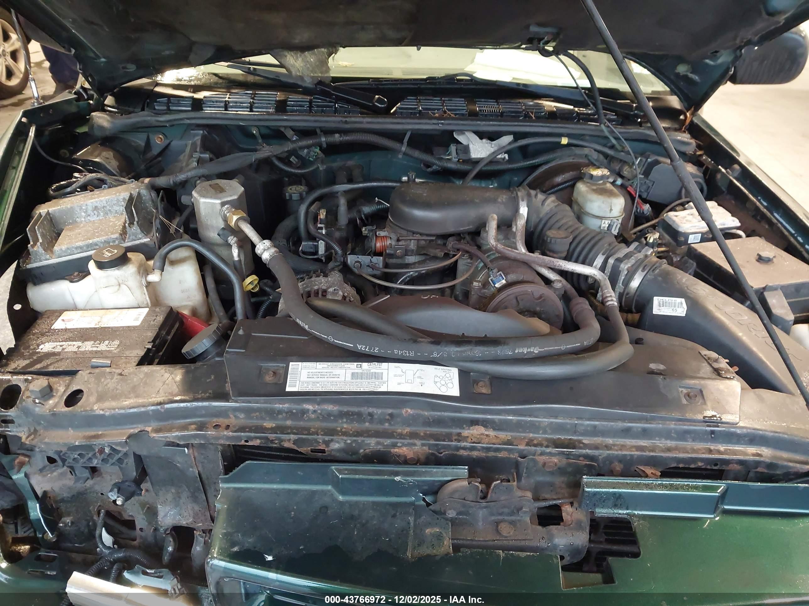 CHEVROLET BLAZER image 10