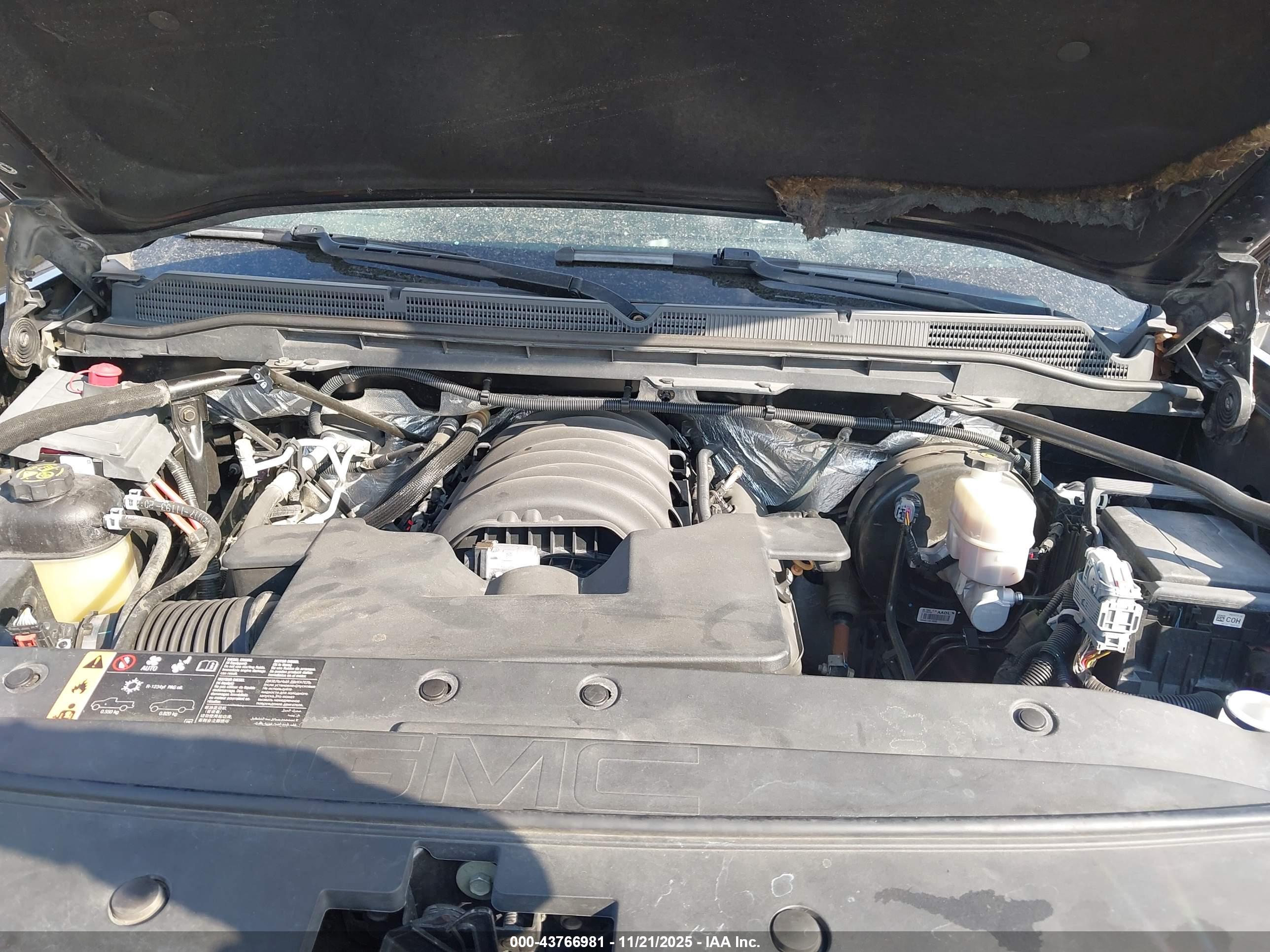 GMC SIERRA image 10