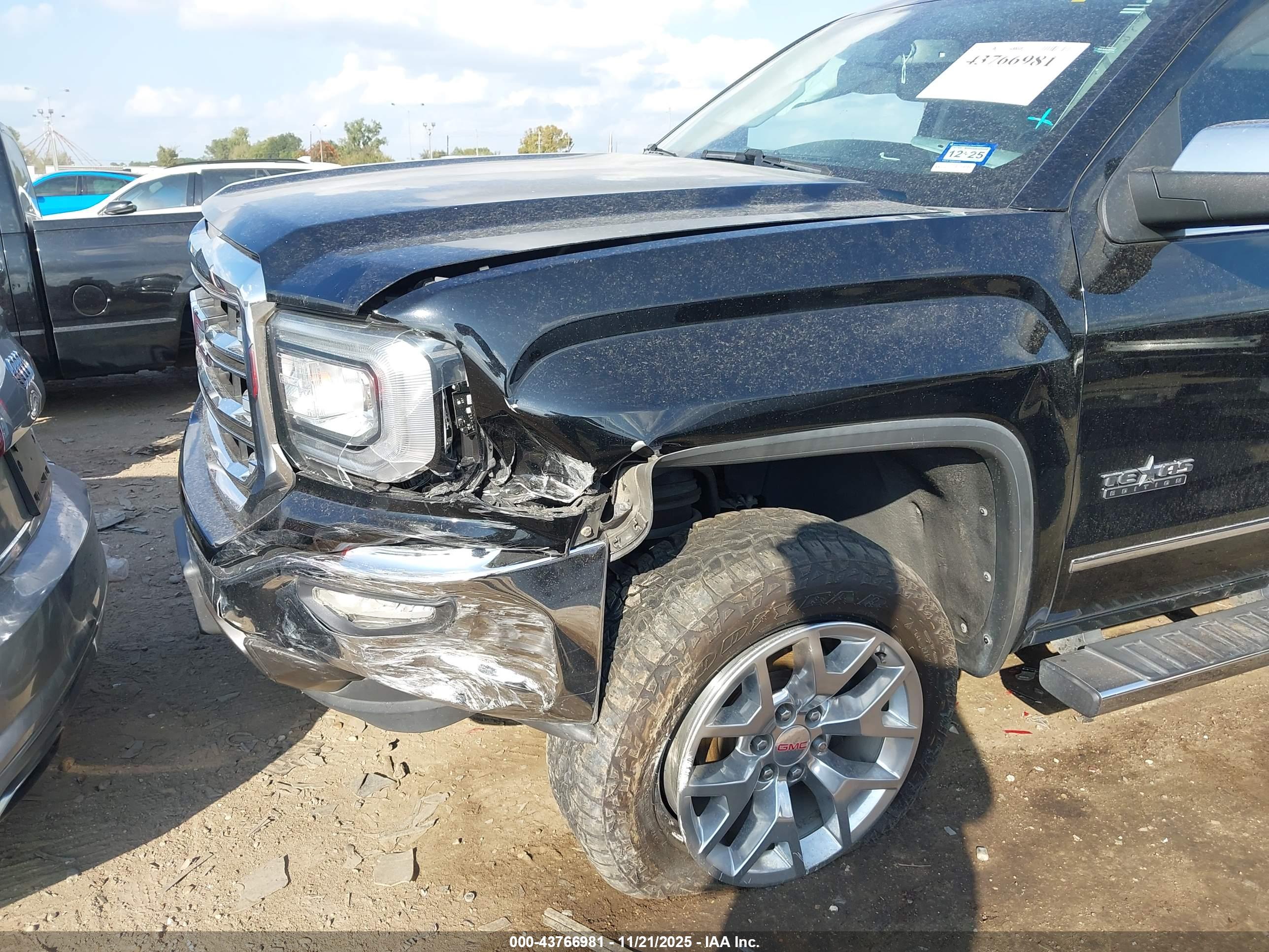 GMC SIERRA image 6