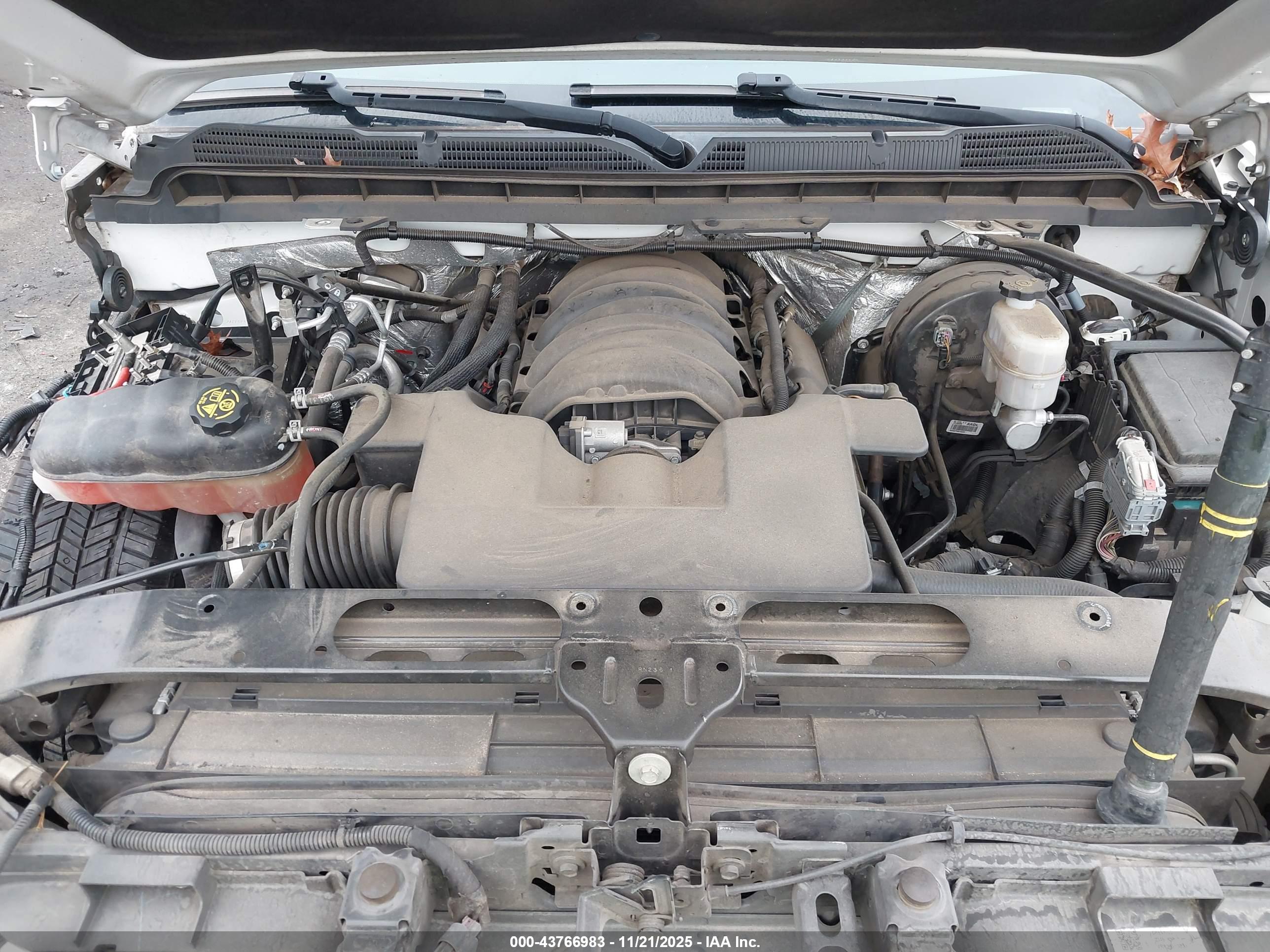 CHEVROLET SILVERADO image 10