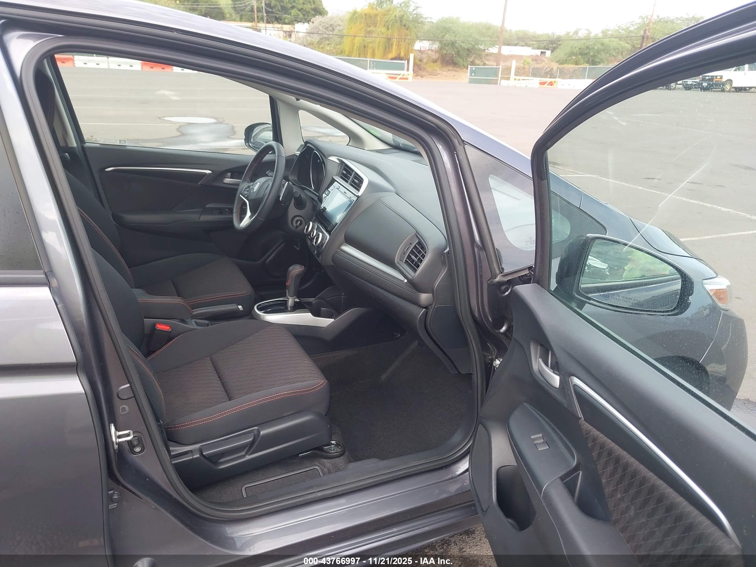 HONDA FIT image 5