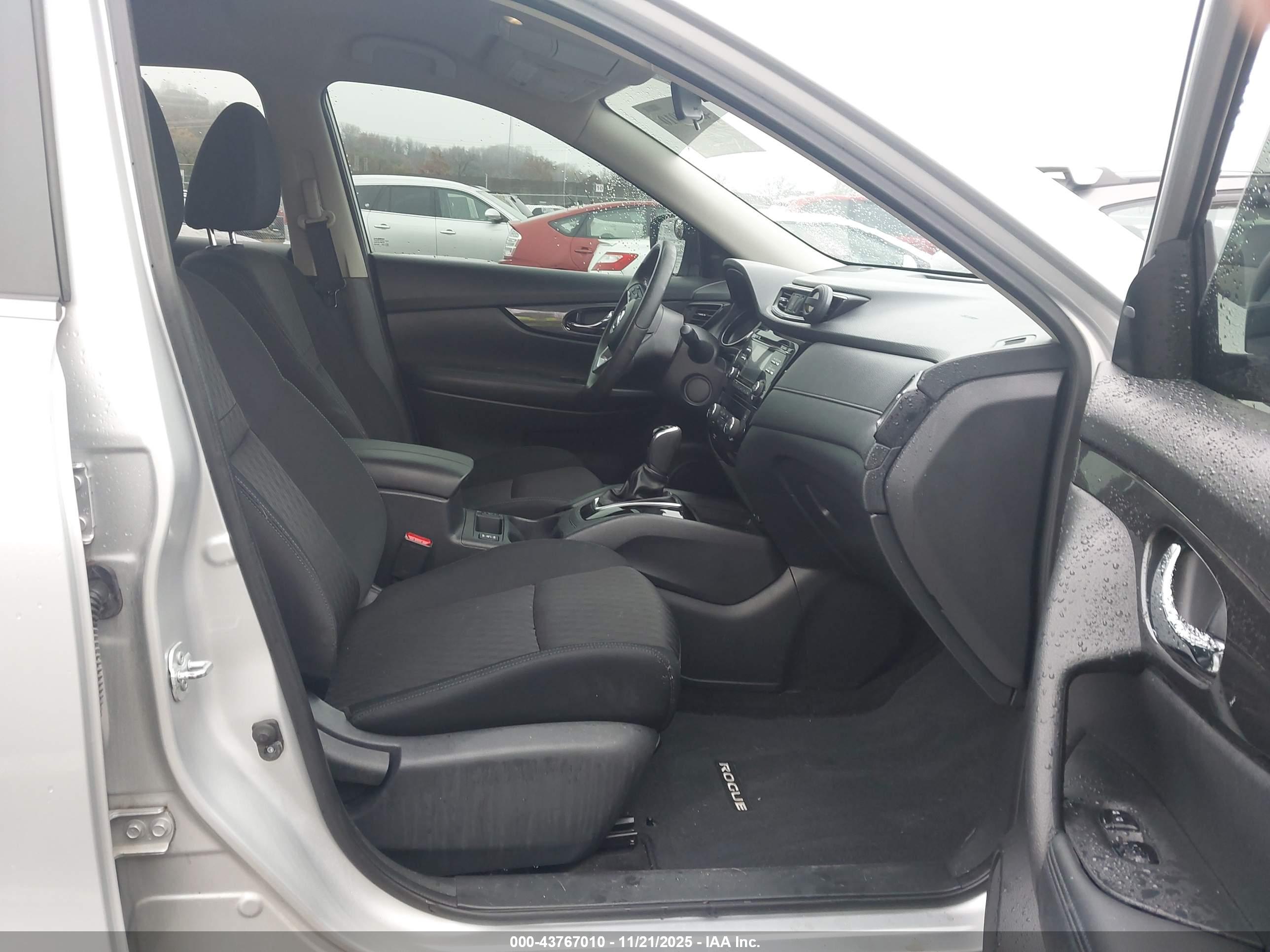 NISSAN ROGUE image 5