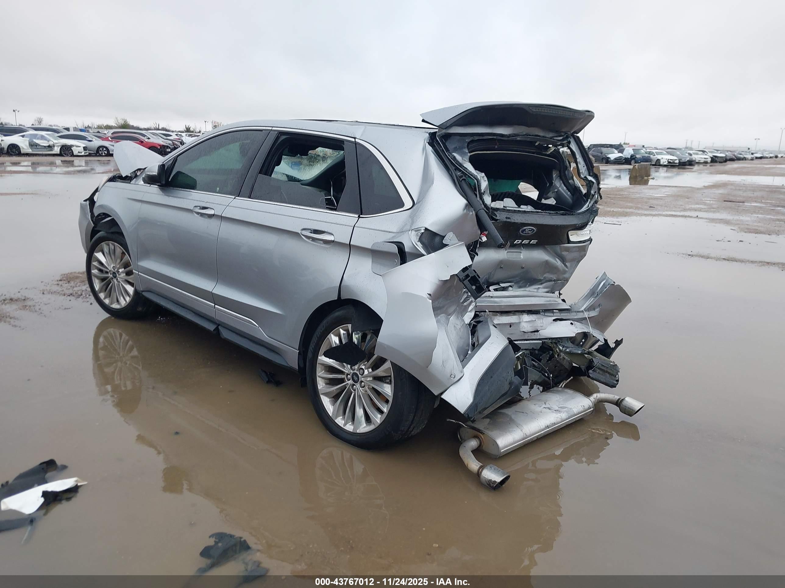 FORD EDGE image 3
