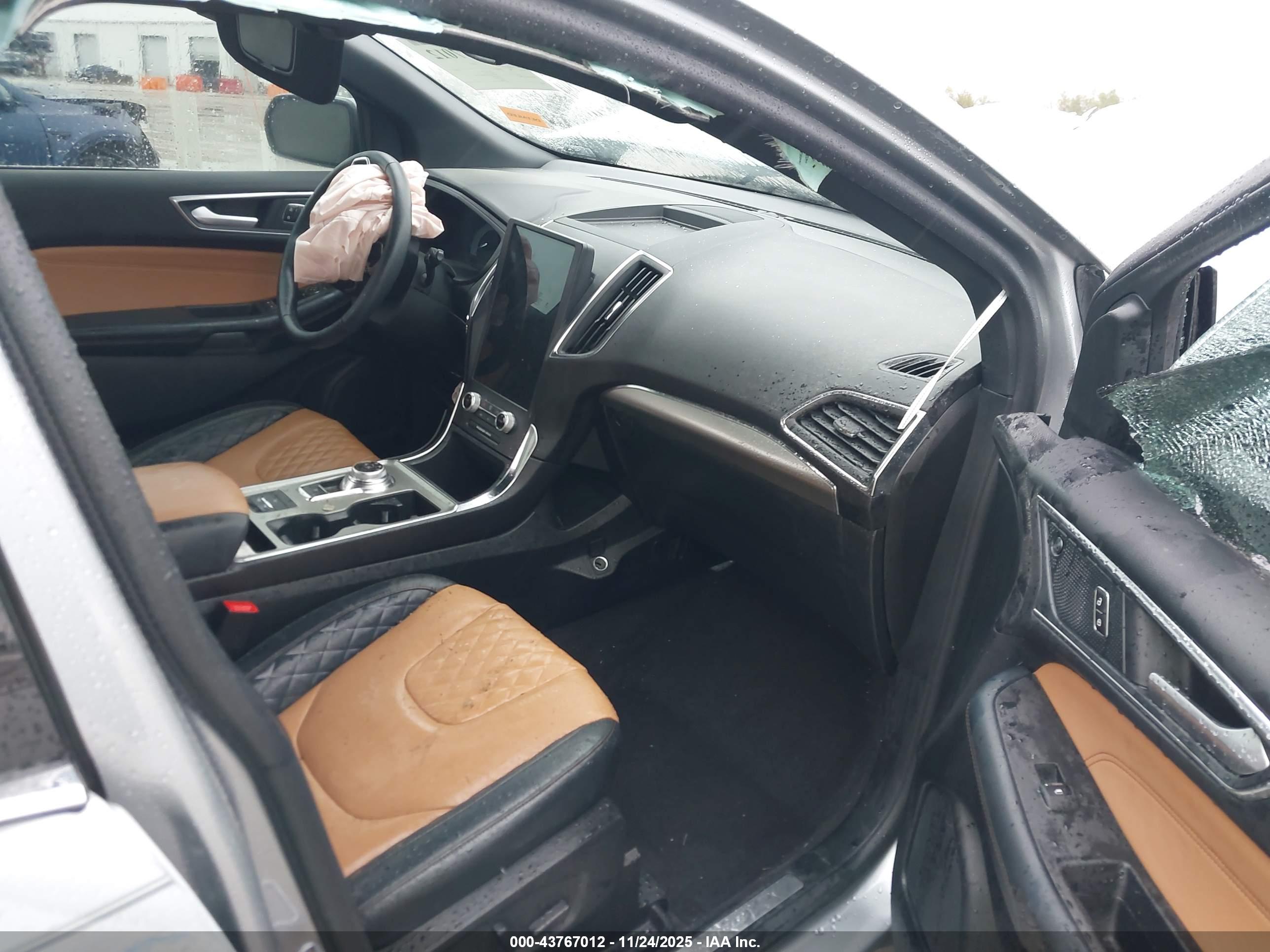 FORD EDGE image 5