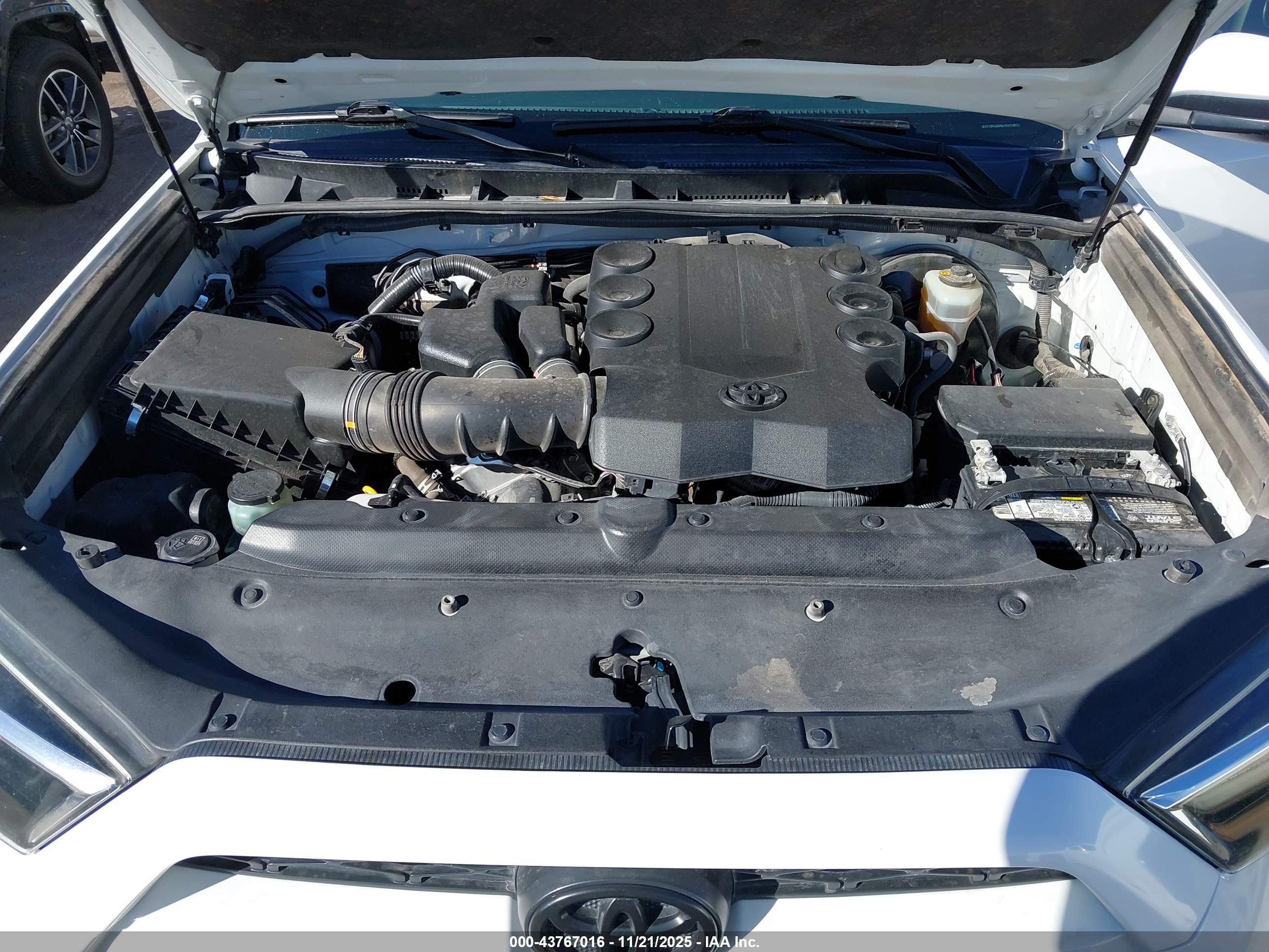 TOYOTA 4RUNNER image 10