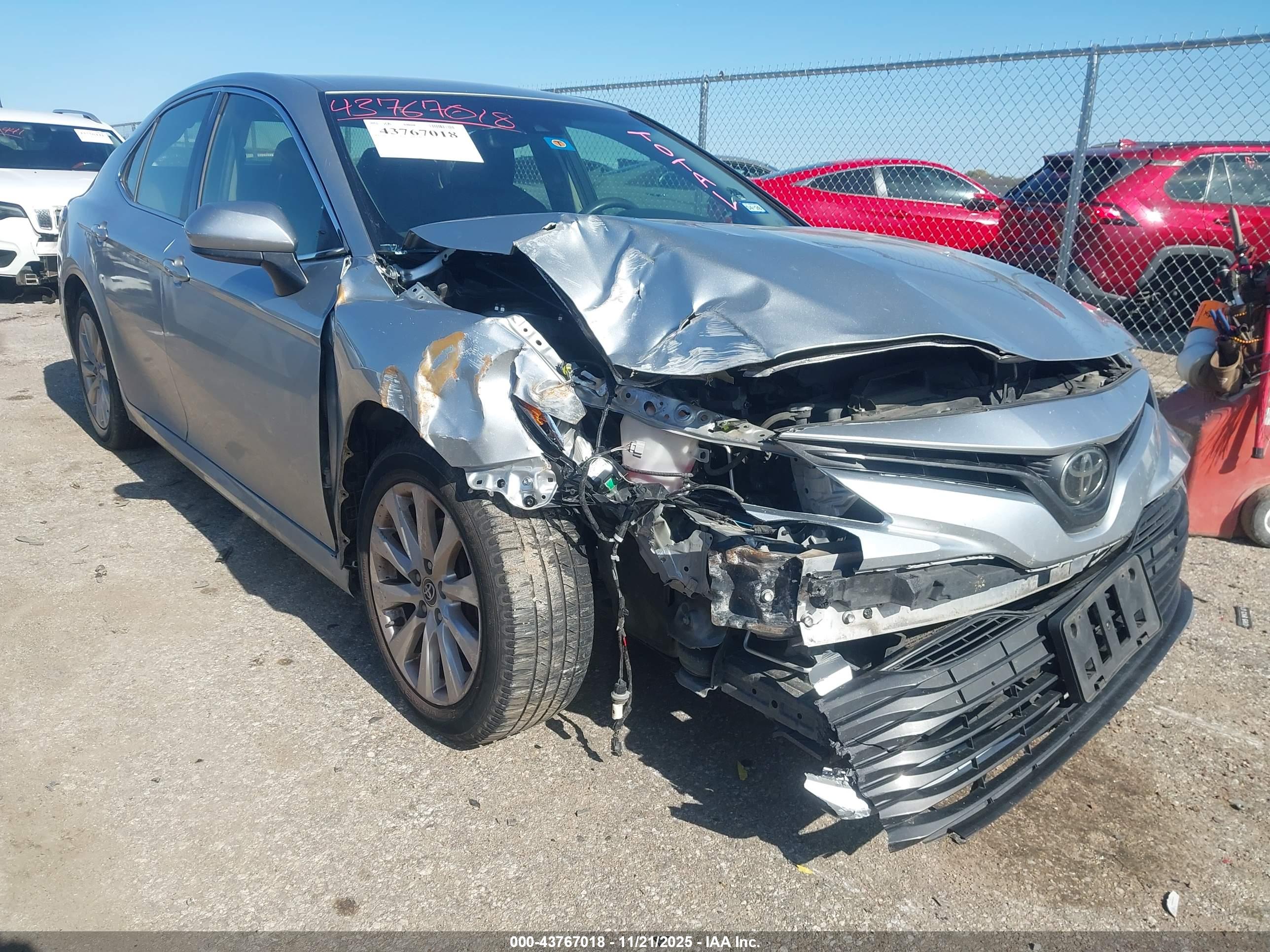 TOYOTA CAMRY image 6