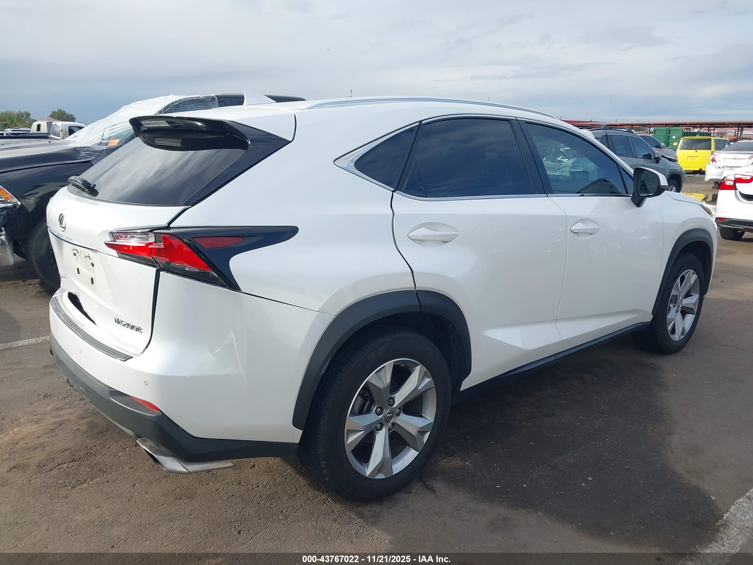 LEXUS NX image 4