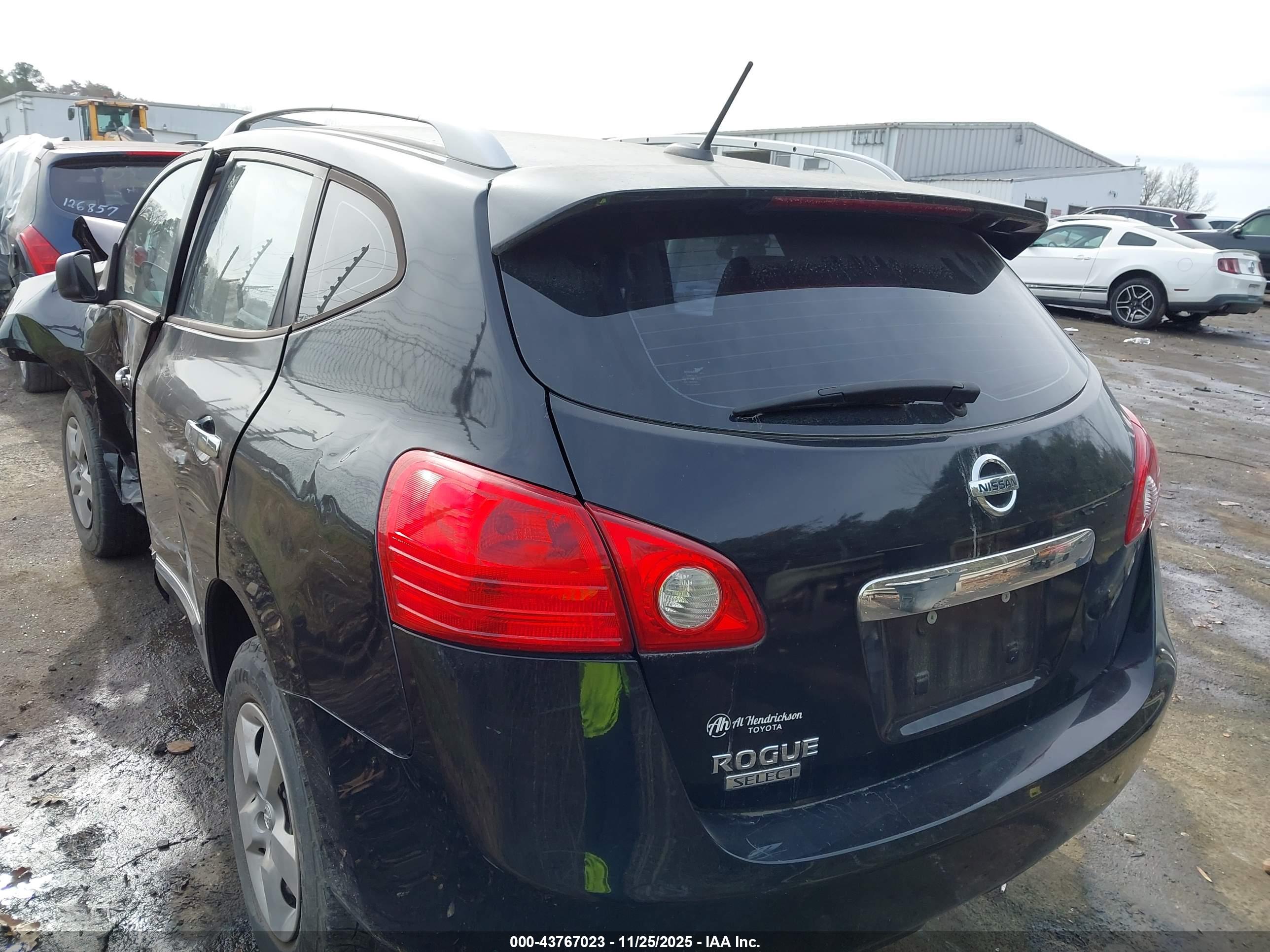 NISSAN ROGUE image 3
