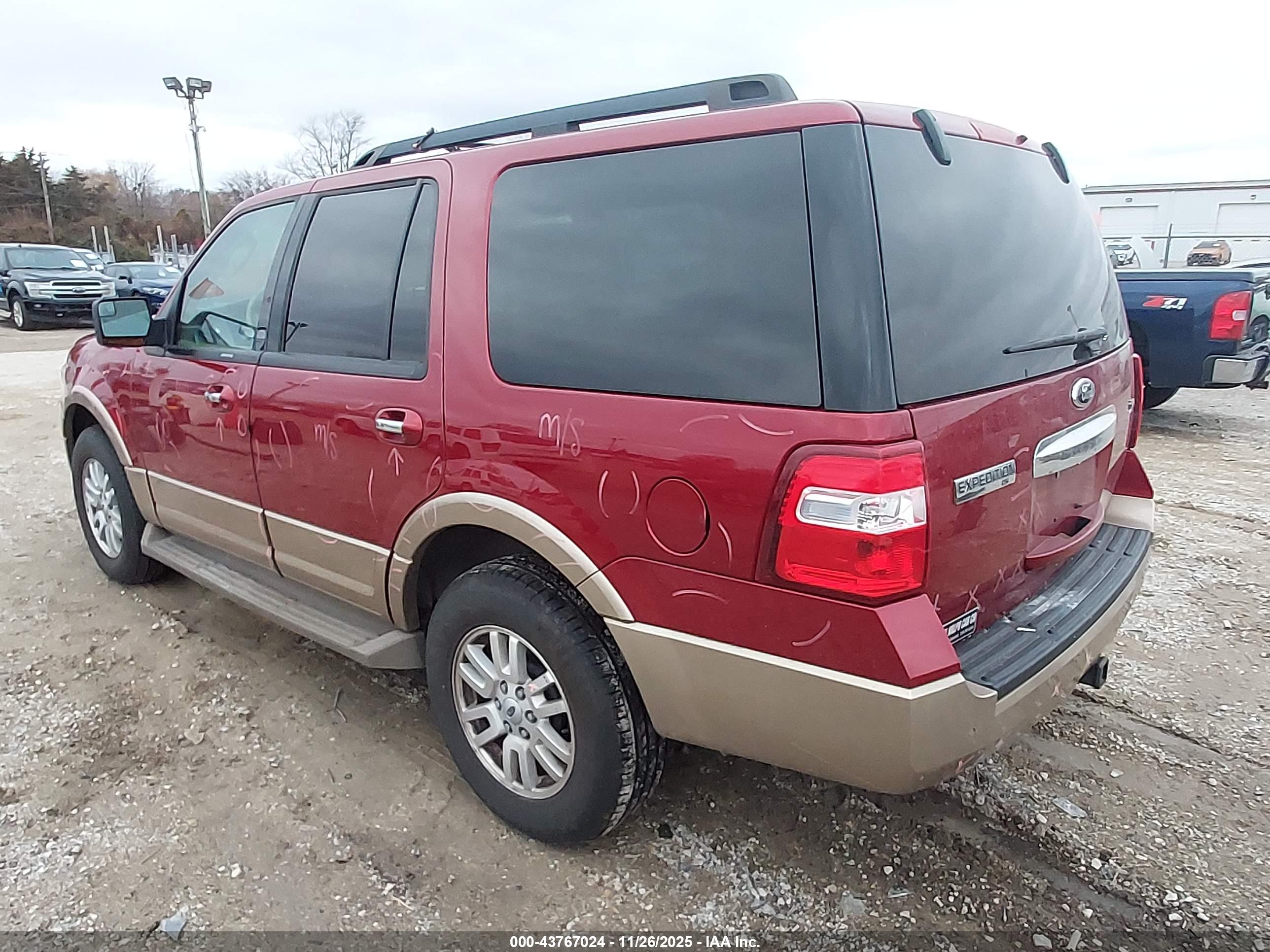 FORD EXPEDITION image 3