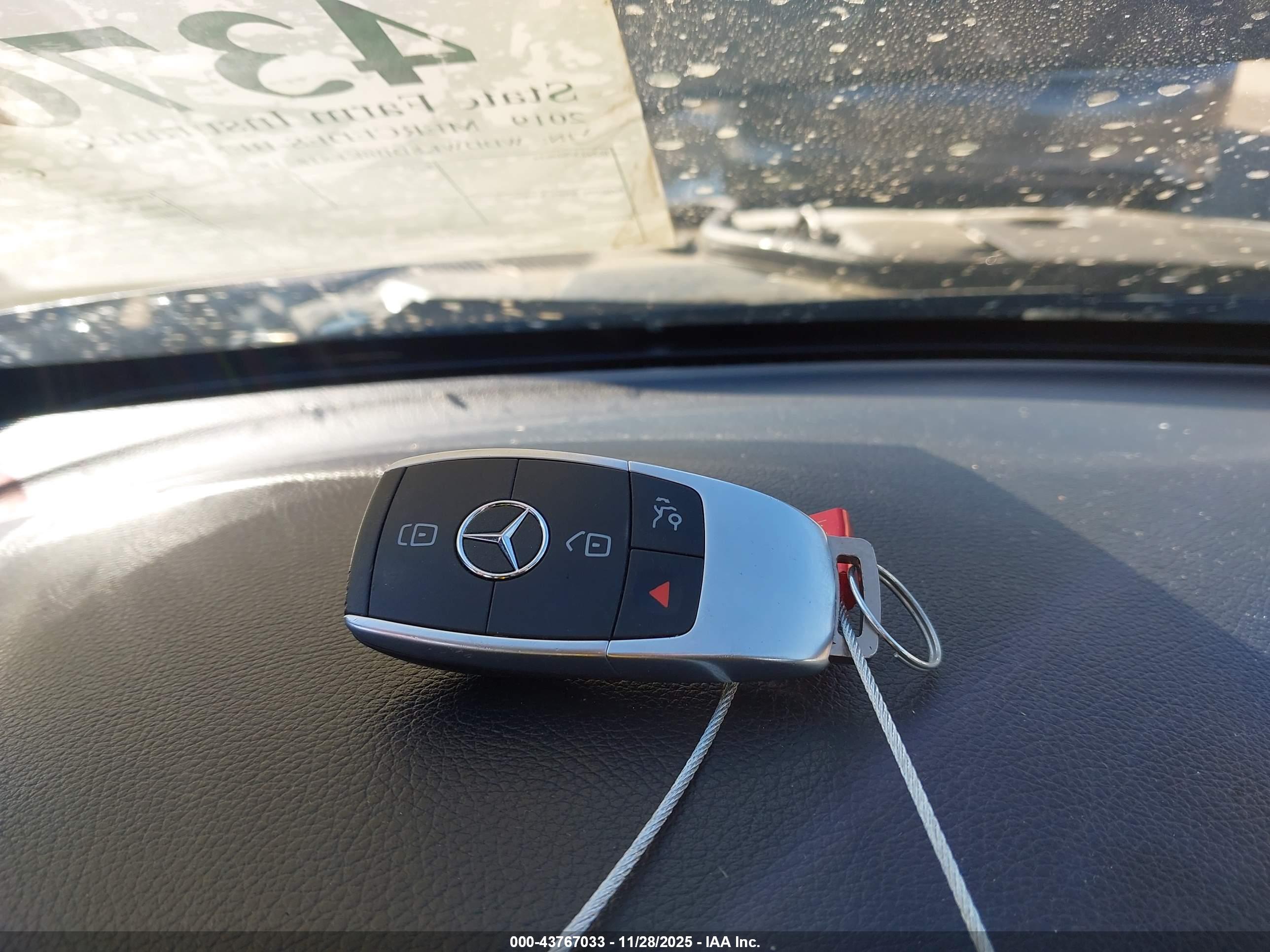 MERCEDES-BENZ C image 11