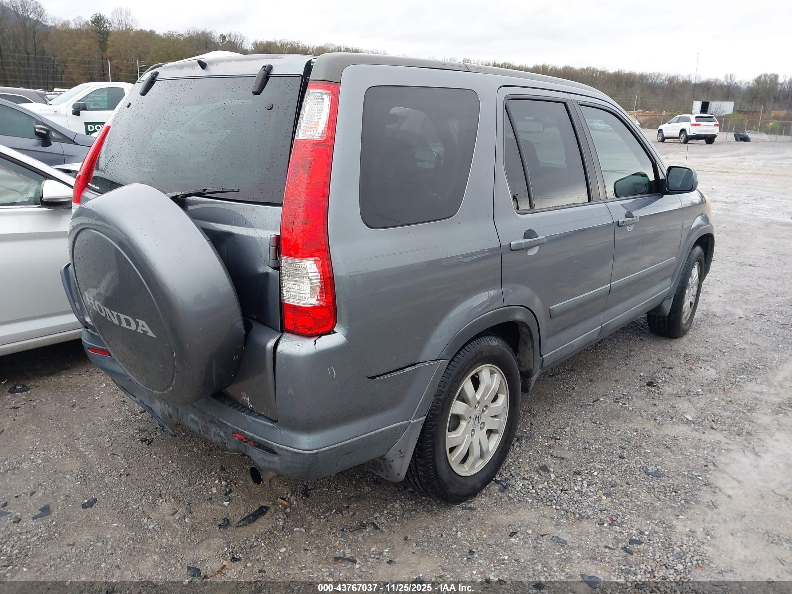 HONDA CR-V image 4